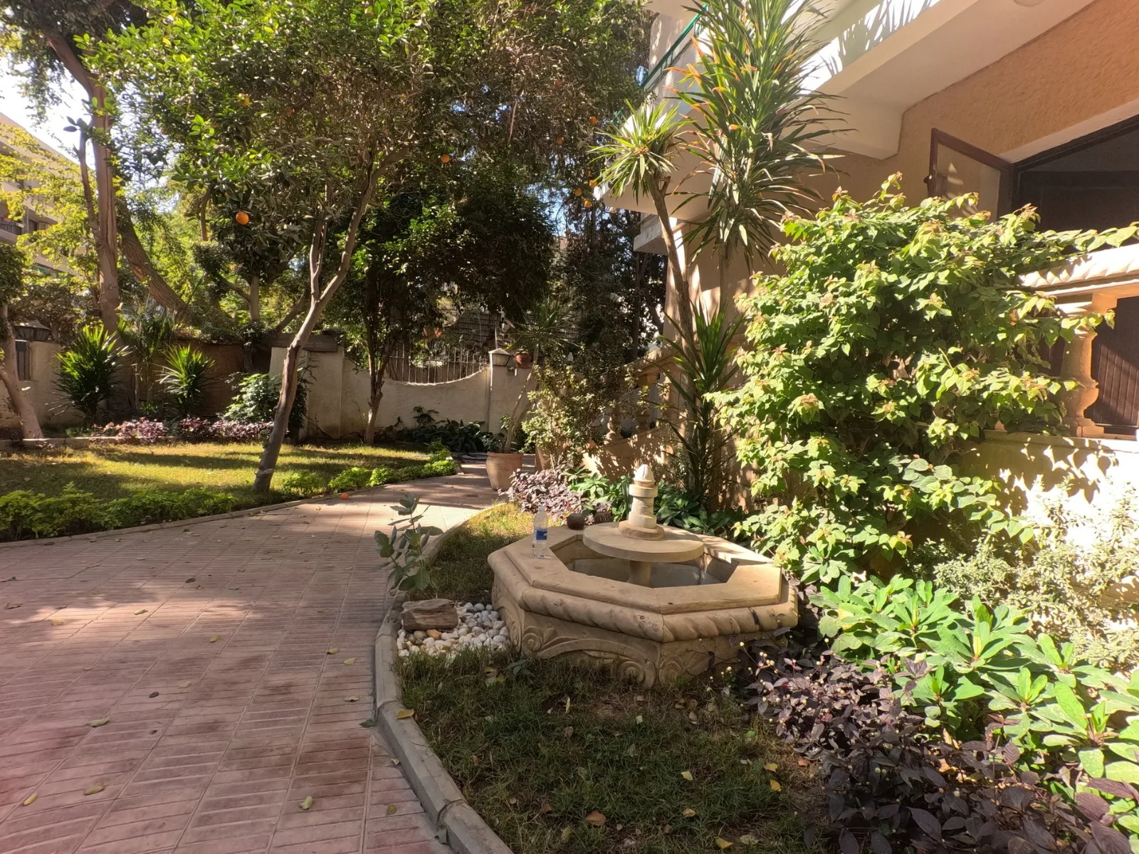 Ground Floors For Sale In Maadi Maadi Sarayat Area: 320 m² consists of 4 Bedrooms 3 Bathrooms Semi furnished 5 stars #3233