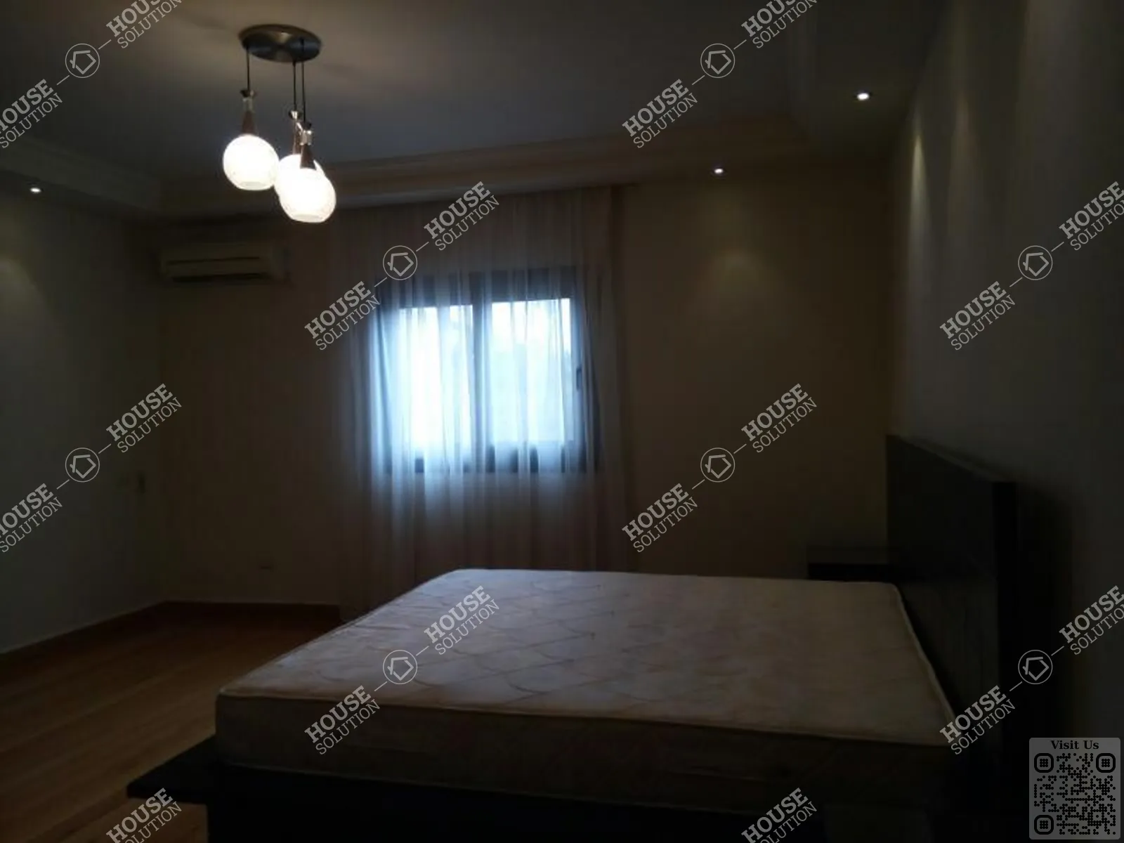 غرفة النوم الأولى	 @ شقق للإيجار في المعادي سرايات المعادي مساحة: 250 م² تتكون من 3 غرفة 3 حمام مفروش مودرن 5 نجوم #3989-0