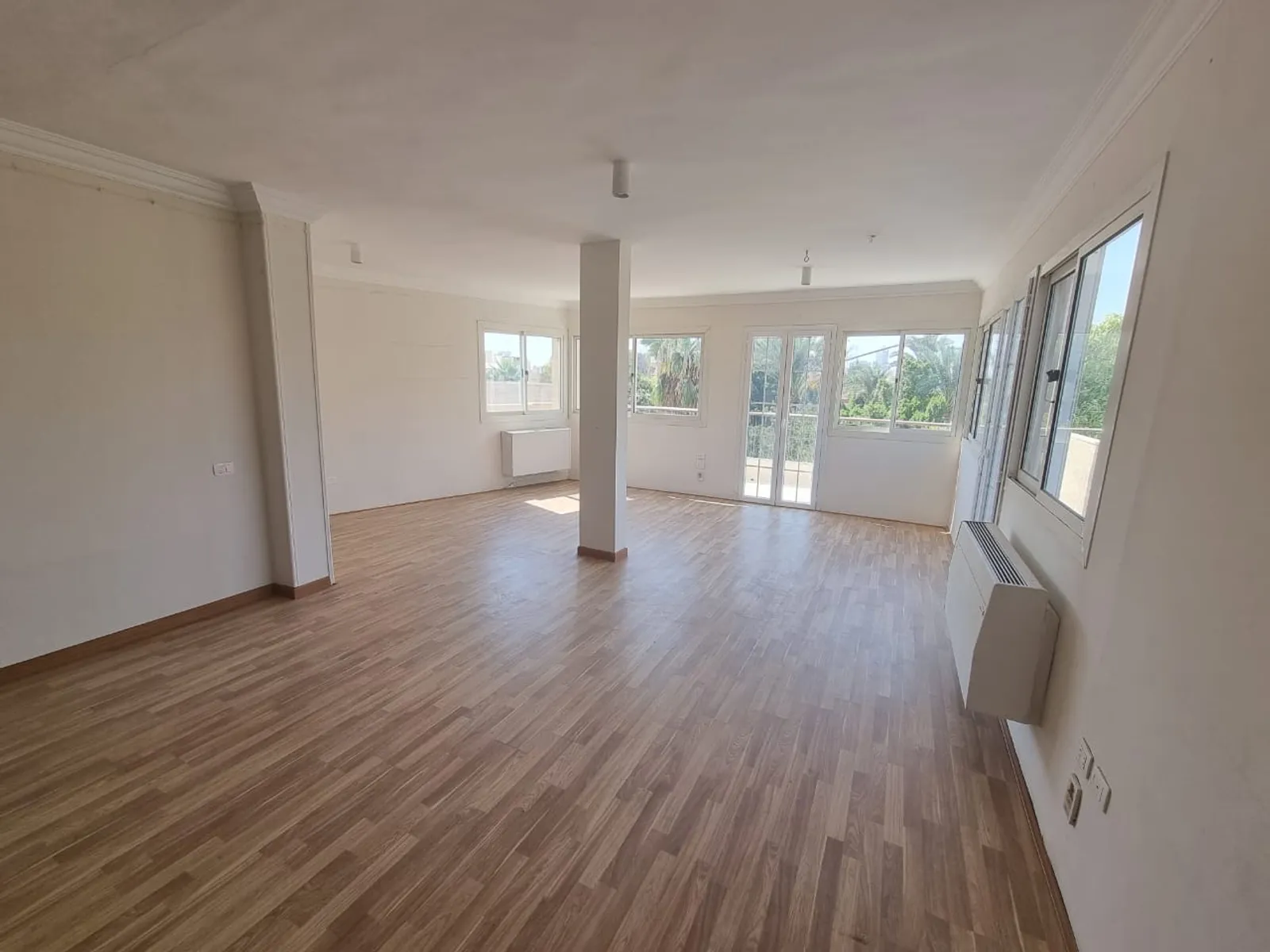 Apartments For Sale In Maadi Maadi Sarayat Area: 150 m² consists of 3 Bedrooms 3 Bathrooms Semi furnished 5 stars #4290