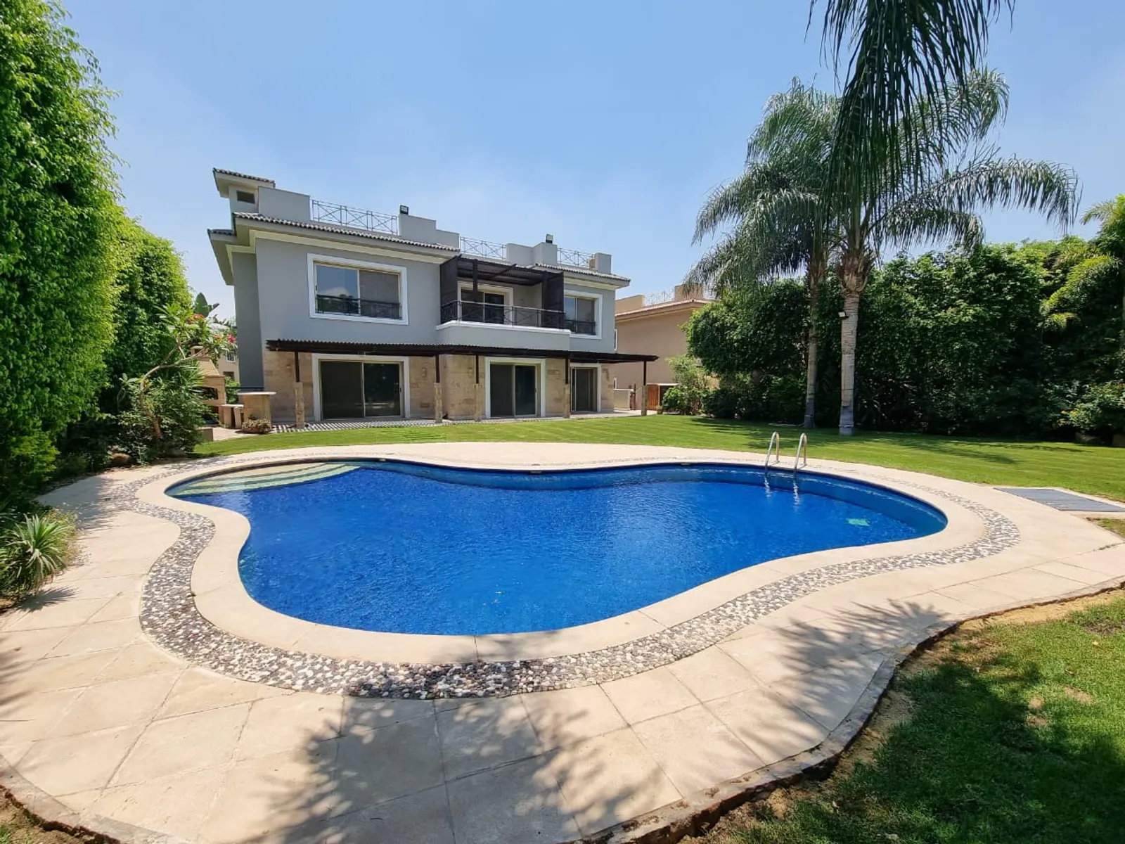 MODERN VILLA FOR RENT IN KATAMEYA HEIGHTS NEW CAIRO EGYPT - #4372 - Semi furnished