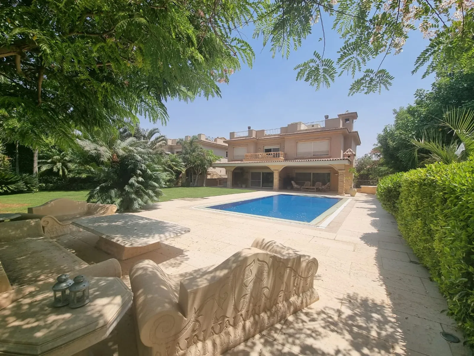 Villas For Sale In Katameya katameya Heights Area: 650 m² consists of 4 Bedrooms 5 Bathrooms Furnished 5 stars #4557