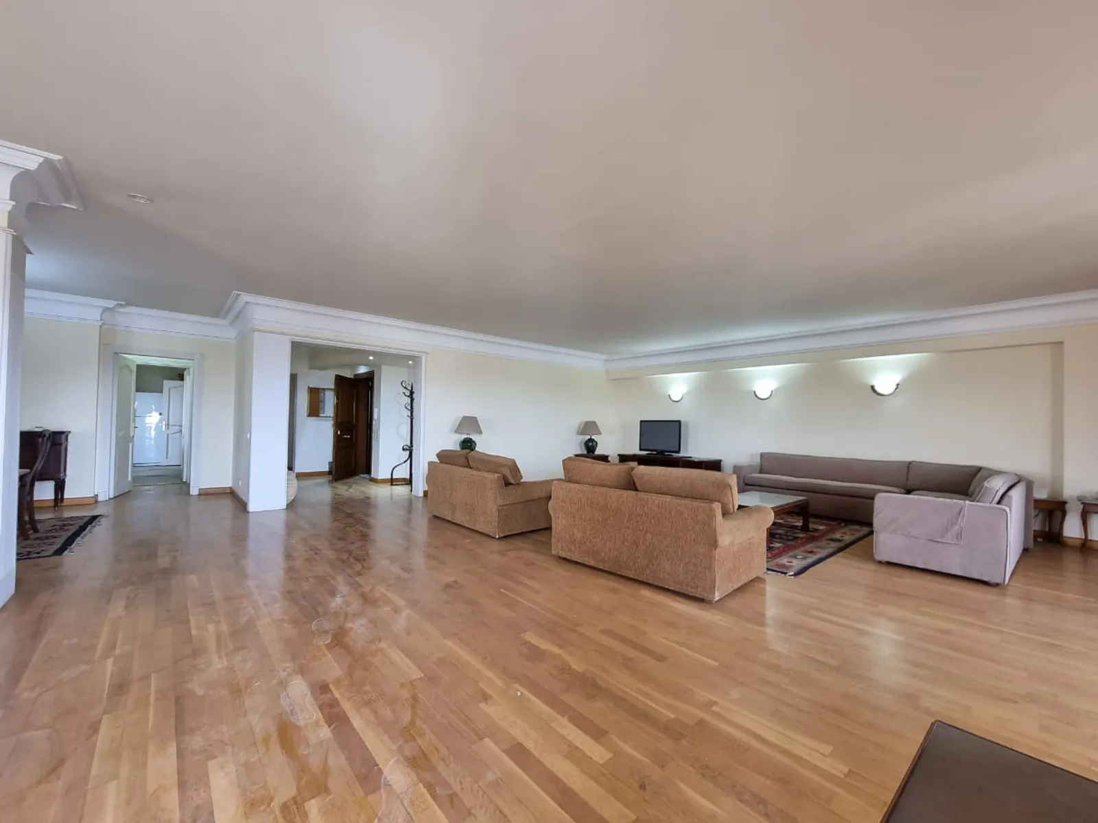 شقق للبيع في المعادي دجله المعادي مساحة: 300 م² تتكون من 3 غرفة 3 حمام مفروش مودرن 5 نجوم #4766