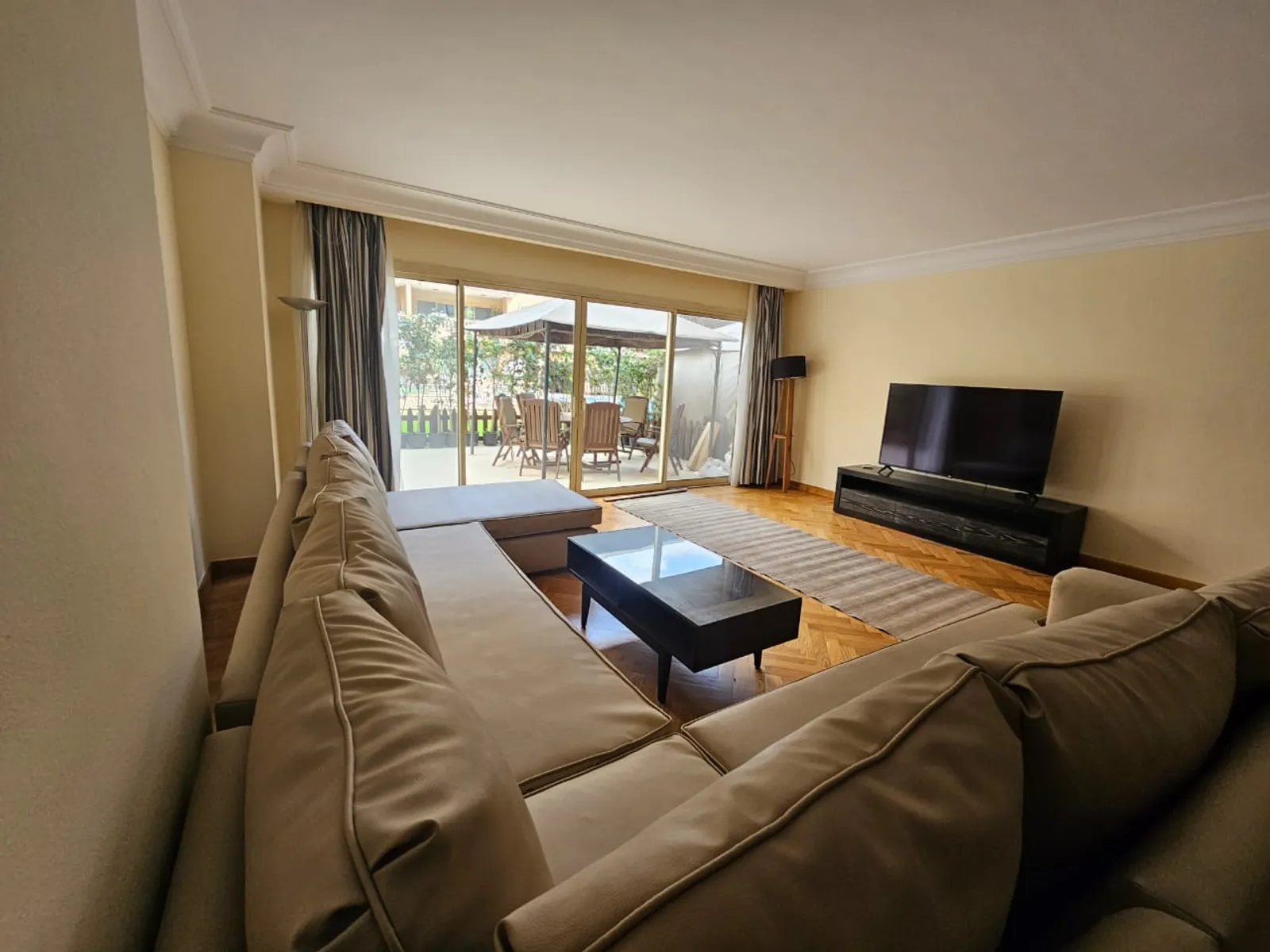 Ground Floors For Sale In Maadi Maadi Sarayat Area: 300 m² consists of 4 Bedrooms 4 Bathrooms Modern furnished 5 stars #4786