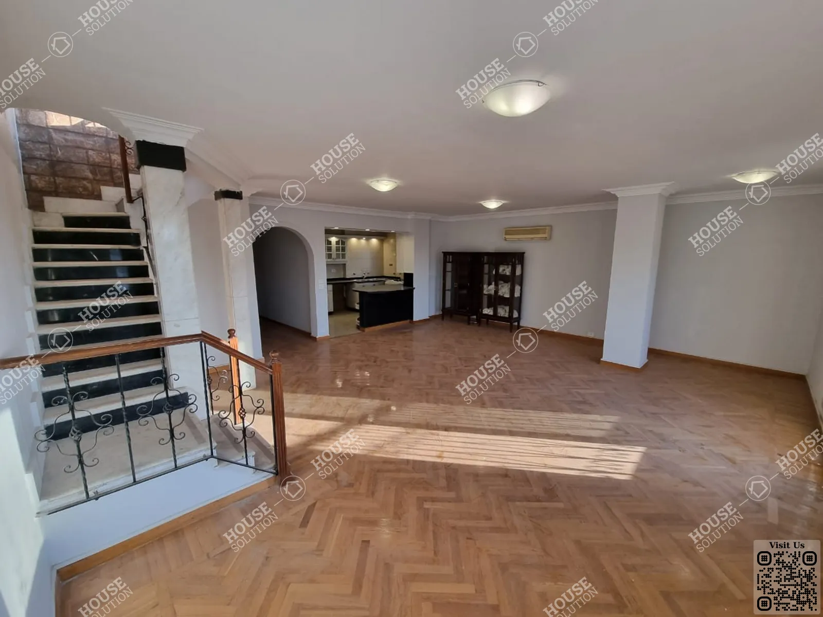 غرفة الاستقبال @ رووف للإيجار في المعادي دجله المعادي مساحة: 500 م² تتكون من 5 غرفة 5 حمام نصف مفروش 5 نجوم #4830-1