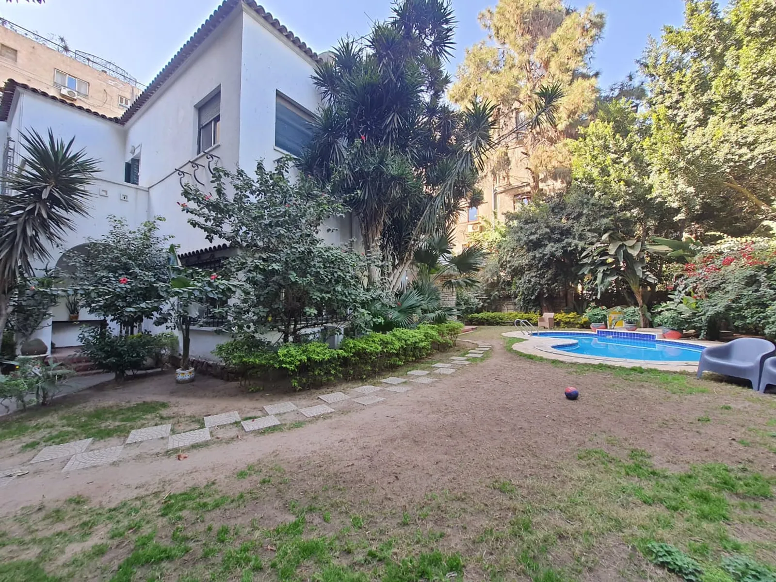 فيلات للبيع في المعادي سرايات المعادي مساحة: 1050 م² تتكون من 4 غرفة 4 حمام نصف مفروش 5 نجوم #4853