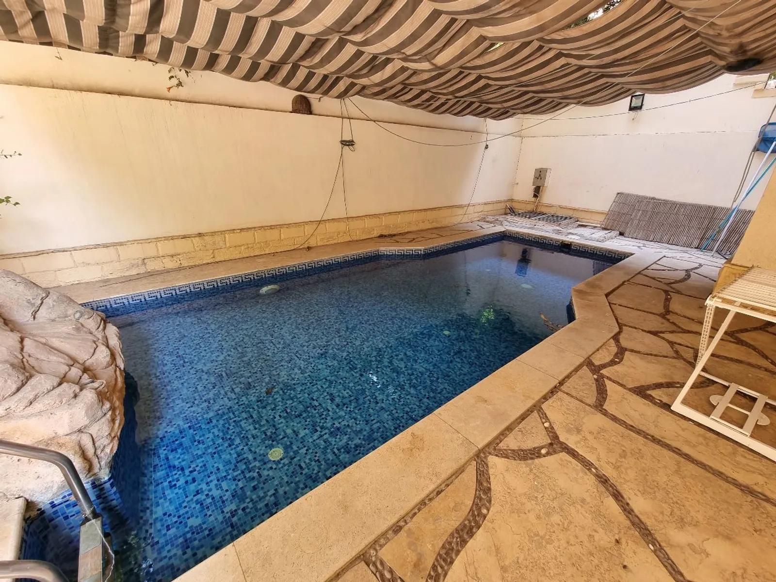 Ground Floors For Sale In Maadi Maadi Sarayat Area: 350 m² consists of 4 Bedrooms 2 Bathrooms Furnished 5 stars #4885