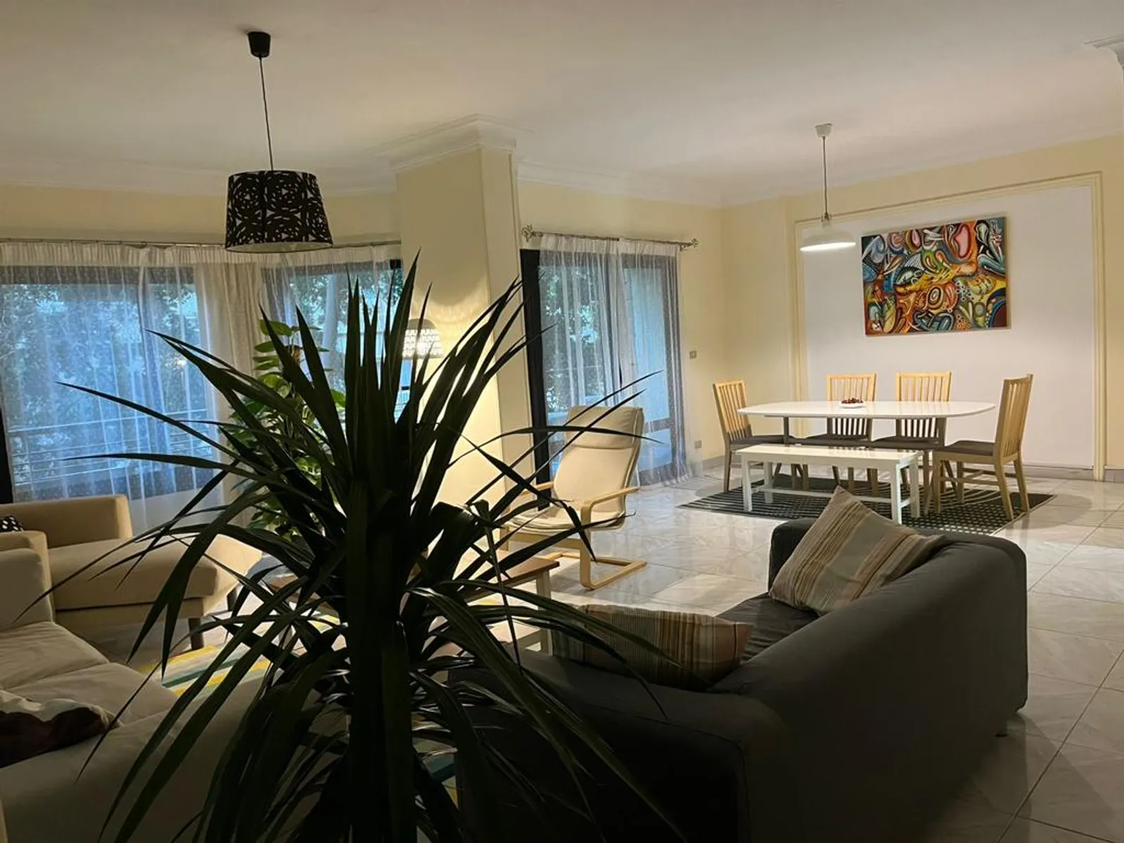 شقق للبيع في المعادي سرايات المعادي مساحة: 220 م² تتكون من 3 غرفة 3 حمام مفروش مودرن 5 نجوم #4948