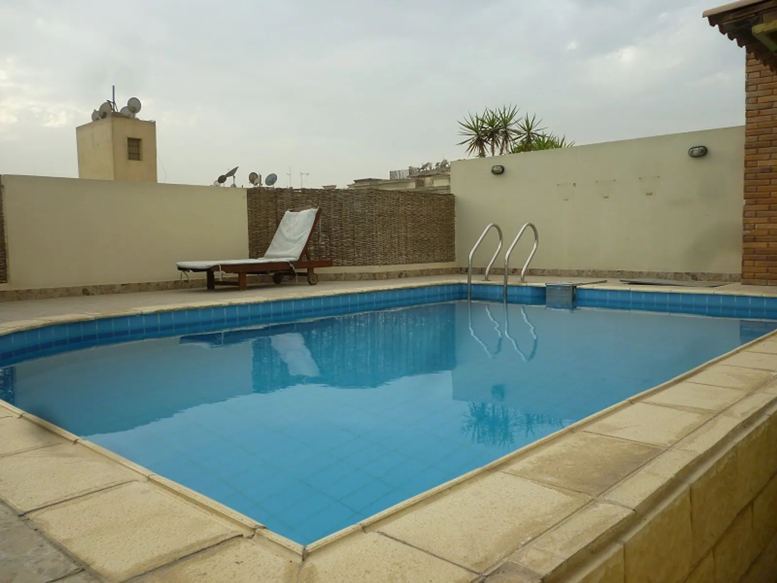 Penthouses For Sale In Maadi Maadi Sarayat Area: 420 m² consists of 4 Bedrooms 6 Bathrooms Semi furnished 5 stars #4949