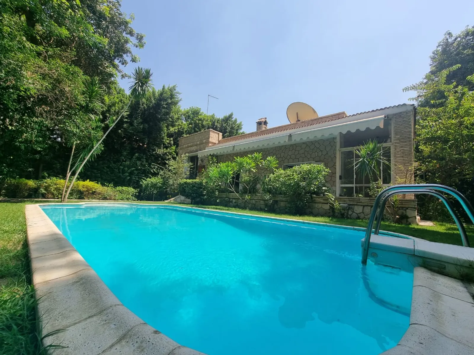 Villas For Sale In Maadi Old Maadi Area: 1000 m² consists of 3 Bedrooms 4 Bathrooms Semi furnished 5 stars #5118