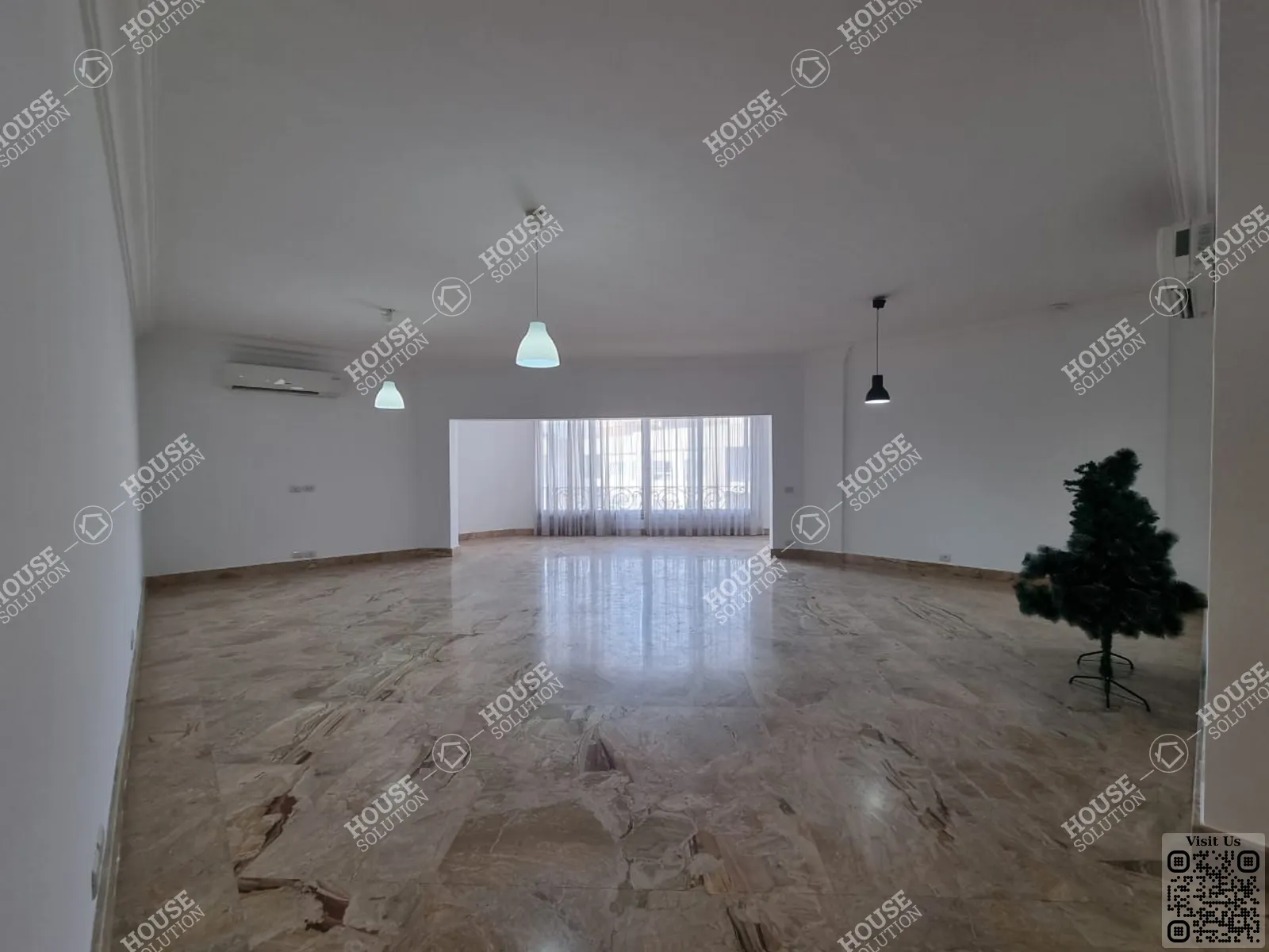 غرفة الاستقبال	 @ رووف للإيجار في المعادي سرايات المعادي مساحة: 450 م² تتكون من 5 غرفة 7 حمام نصف مفروش 5 نجوم #5129-0