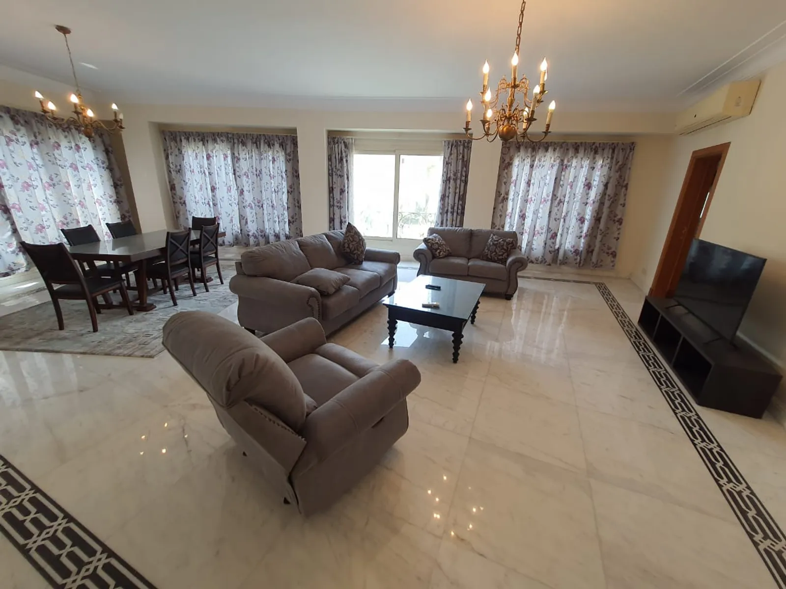 Apartments For Sale In Maadi Maadi Sarayat Area: 200 m² consists of 3 Bedrooms 3 Bathrooms Modern furnished 5 stars #5138