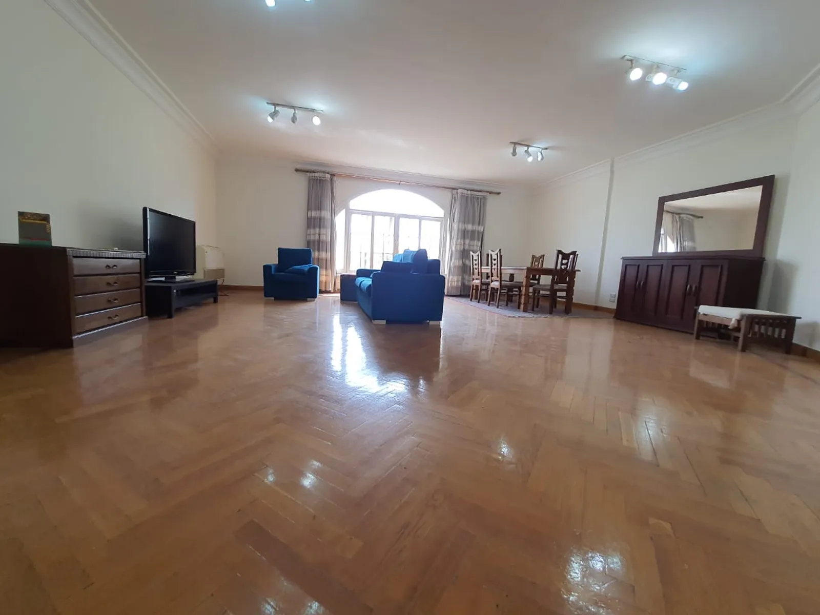 Apartments For Sale In Maadi Maadi Sarayat Area: 220 m² consists of 3 Bedrooms 3 Bathrooms Furnished 5 stars #5147