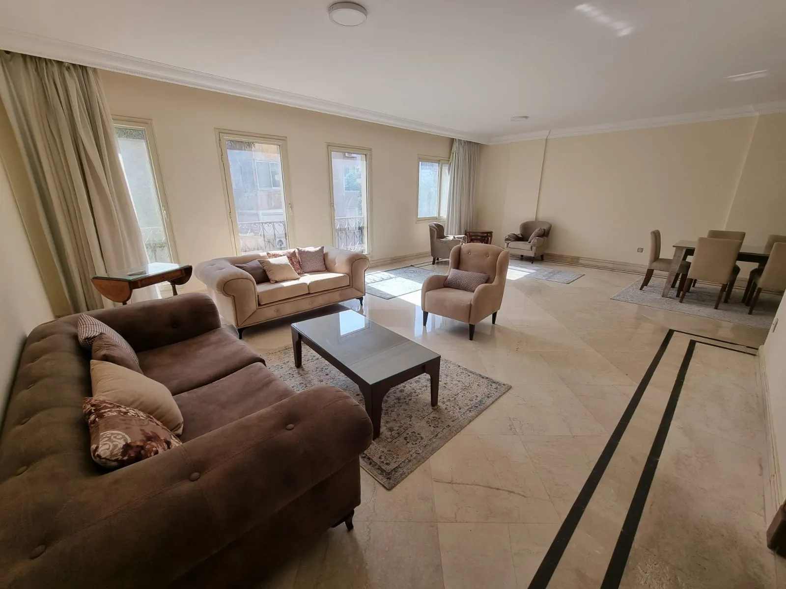 شقق للبيع في المعادي سرايات المعادي مساحة: 280 م² تتكون من 3 غرفة 3 حمام مفروش مودرن 5 نجوم #5163