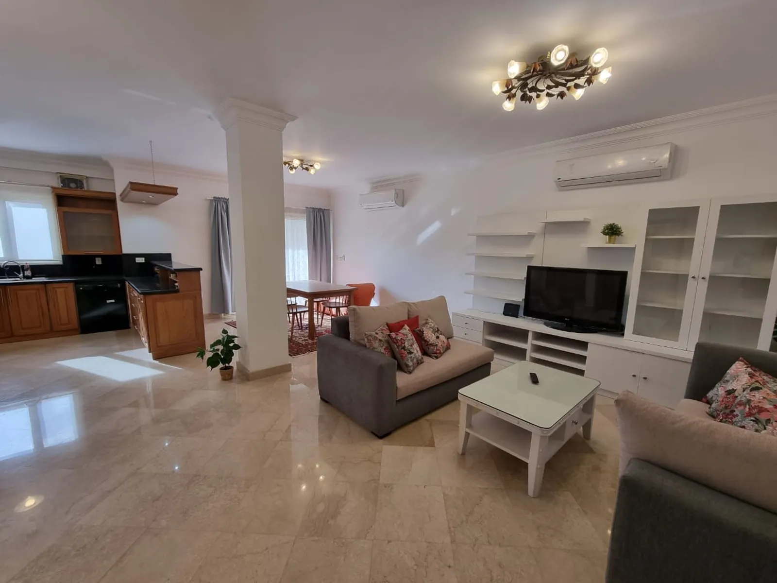 Apartments For Sale In Maadi Maadi Sarayat Area: 140 m² consists of 2 Bedrooms 3 Bathrooms Modern furnished 5 stars #5286