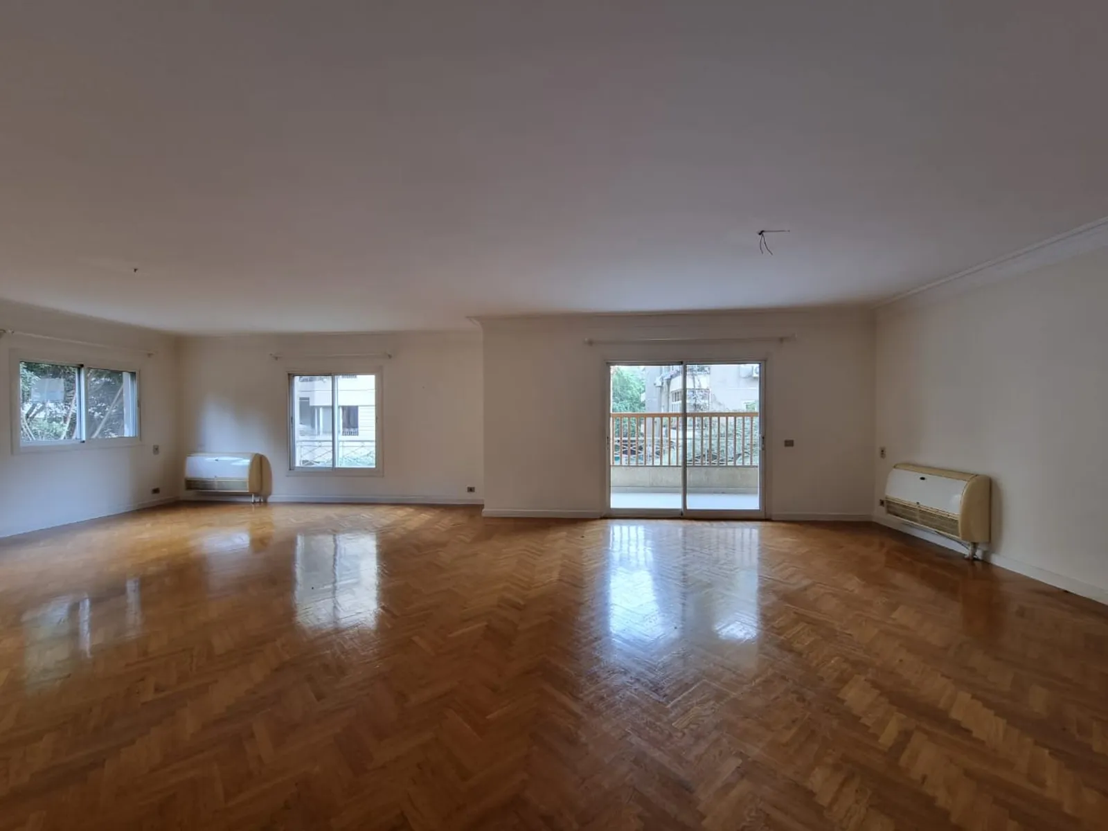 Apartments For Sale In Maadi Maadi Sarayat Area: 300 m² consists of 4 Bedrooms 3 Bathrooms Semi Finished 5 stars #5294