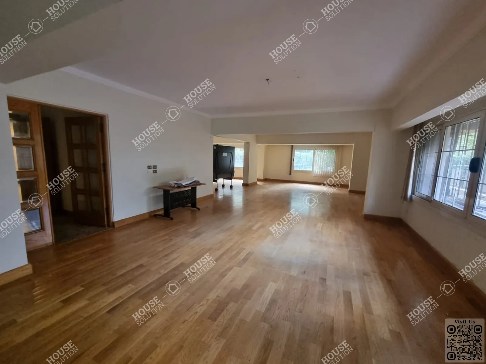 غرفة الاستقبال @ دور ارضي للإيجار في المعادي دجله المعادي مساحة: 222 م² تتكون من 3 غرفة 4 حمام نصف مفروش 5 نجوم #5352-0