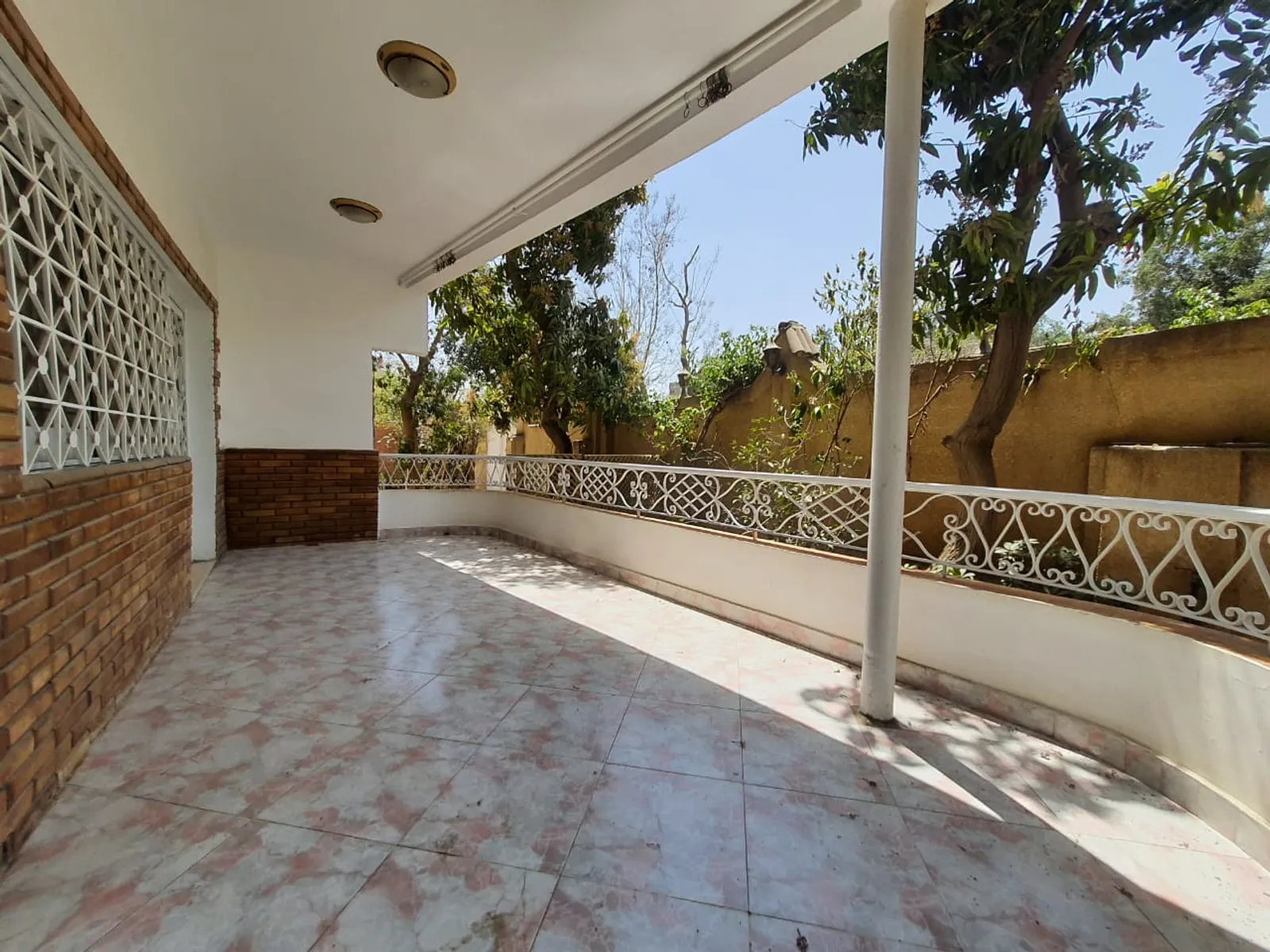 دور ارضي للبيع في المعادي دجله المعادي مساحة: 200 م² تتكون من 3 غرفة 3 حمام مفروش 5 نجوم #5412