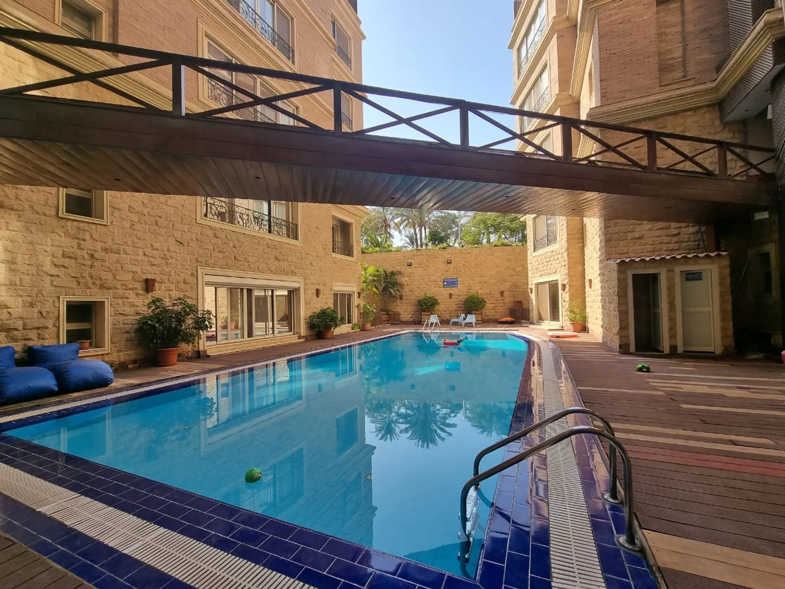 Apartments For Sale In Maadi Maadi Sarayat Area: 205 m² consists of 3 Bedrooms 3 Bathrooms Semi furnished 5 stars #5441