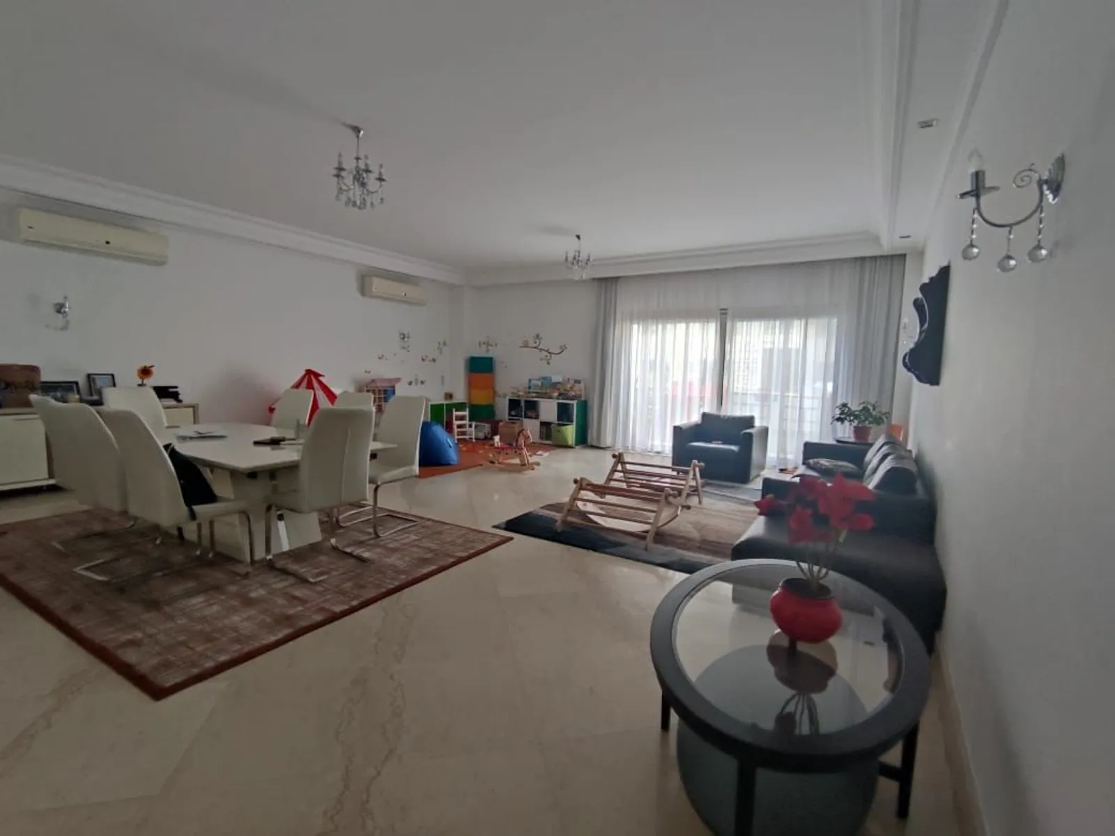 دور ارضي للبيع في المعادي سرايات المعادي مساحة: 355 م² تتكون من 4 غرفة 4 حمام مفروش مودرن 5 نجوم #5471