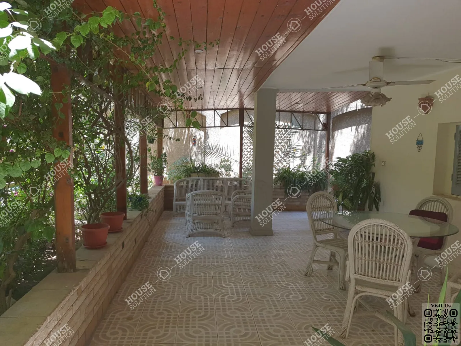 مصطبة	 @ دور ارضي للإيجار في المعادي سرايات المعادي مساحة: 200 م² تتكون من 3 غرفة 2 حمام مفروش 5 نجوم #5544-1