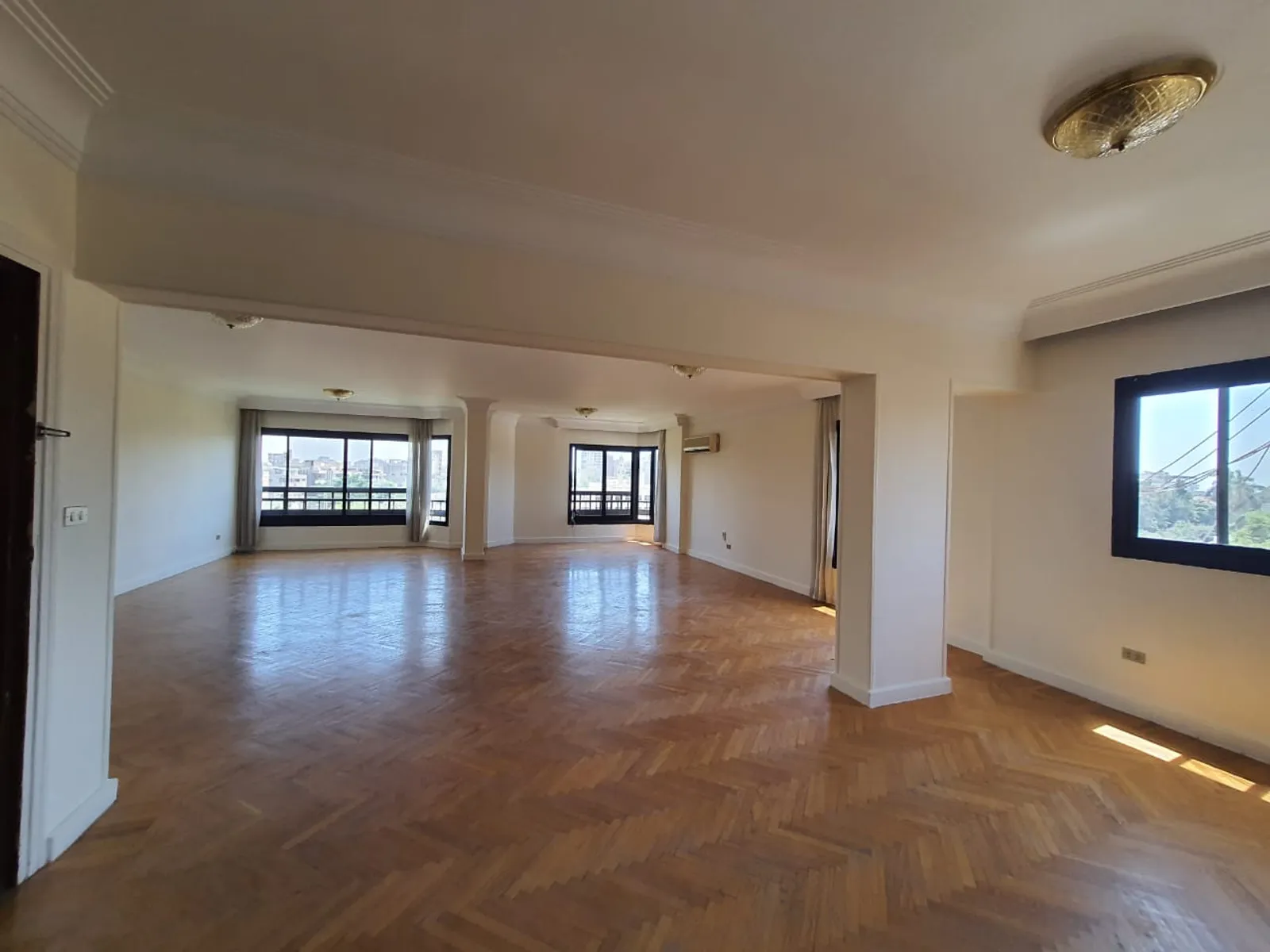Apartments For Sale In Maadi Maadi Sarayat Area: 220 m² consists of 3 Bedrooms 2 Bathrooms Semi furnished 5 stars #5548
