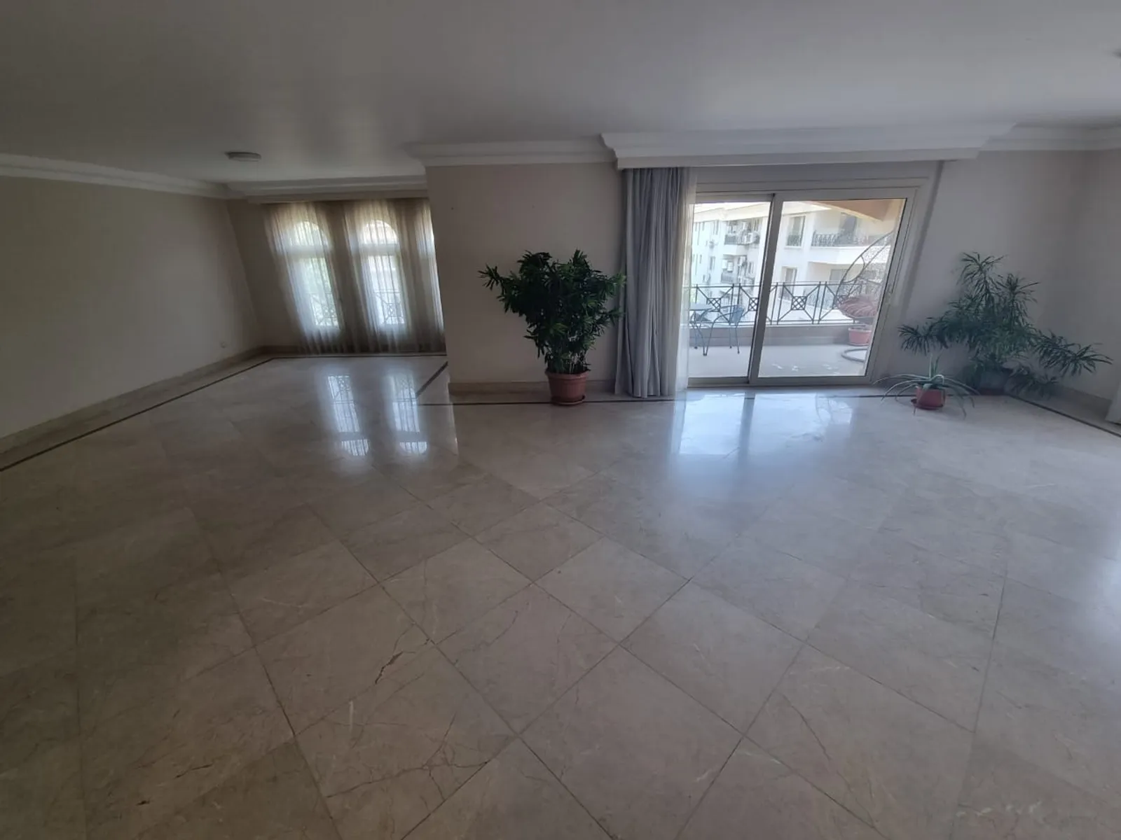 Penthouses For Sale In Maadi Maadi Sarayat Area: 300 m² consists of 4 Bedrooms 4 Bathrooms Semi furnished 5 stars #5555