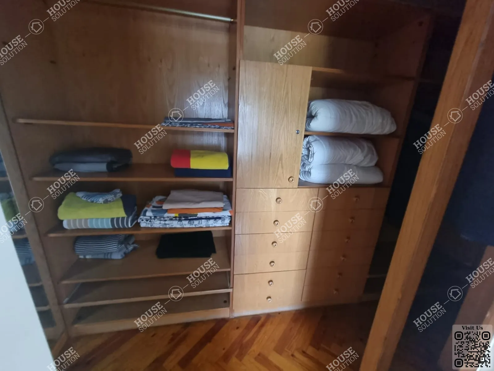 WALK - IN CLOSET  @ Villas For Rent In Katameya katameya Heights Area: 650 m² consists of 5 Bedrooms 7 Bathrooms Furnished 5 stars #5595-0