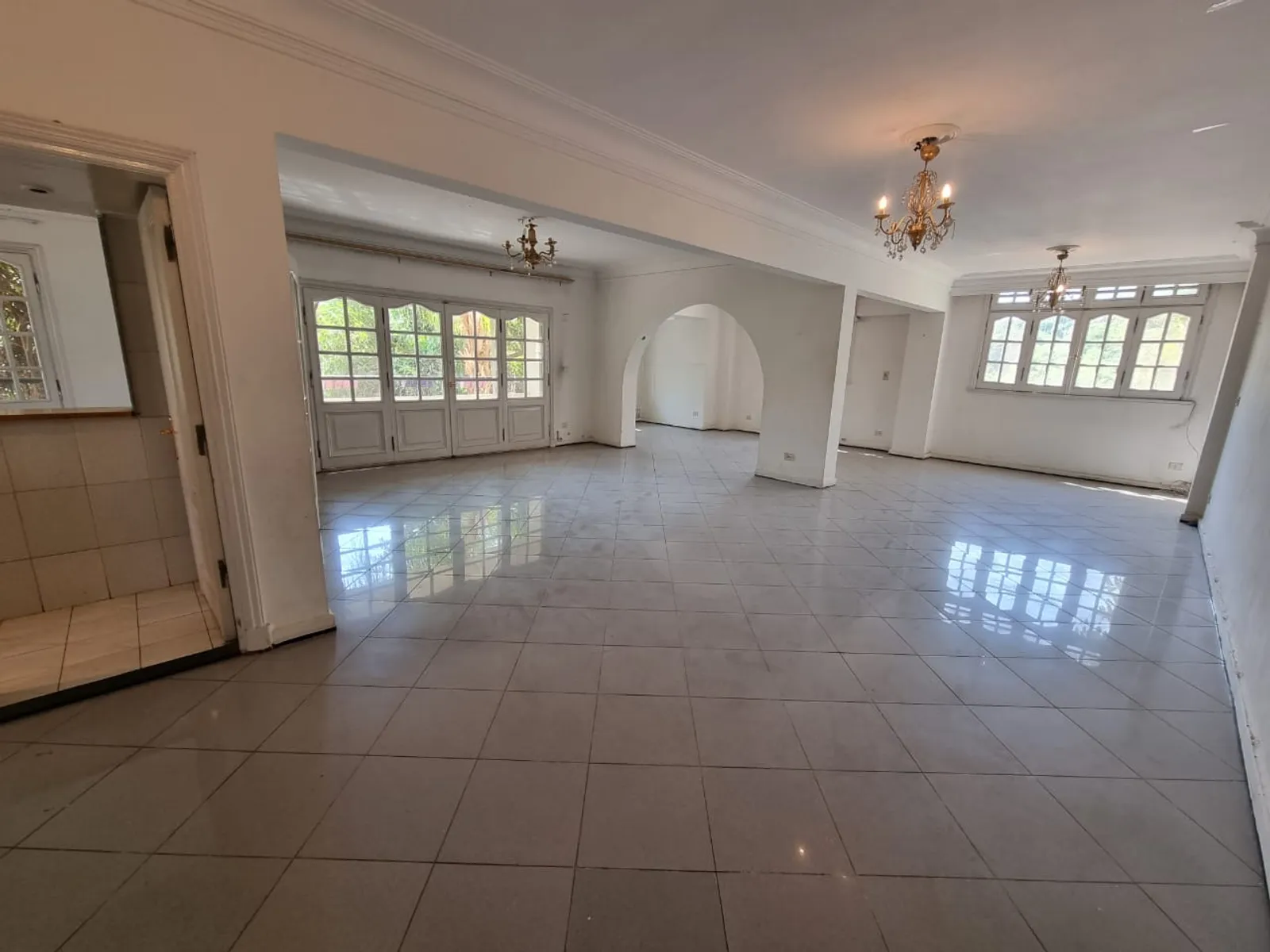 Apartments For Sale In Maadi Maadi Sarayat Area: 180 m² consists of 3 Bedrooms 3 Bathrooms Semi furnished 5 stars #5602