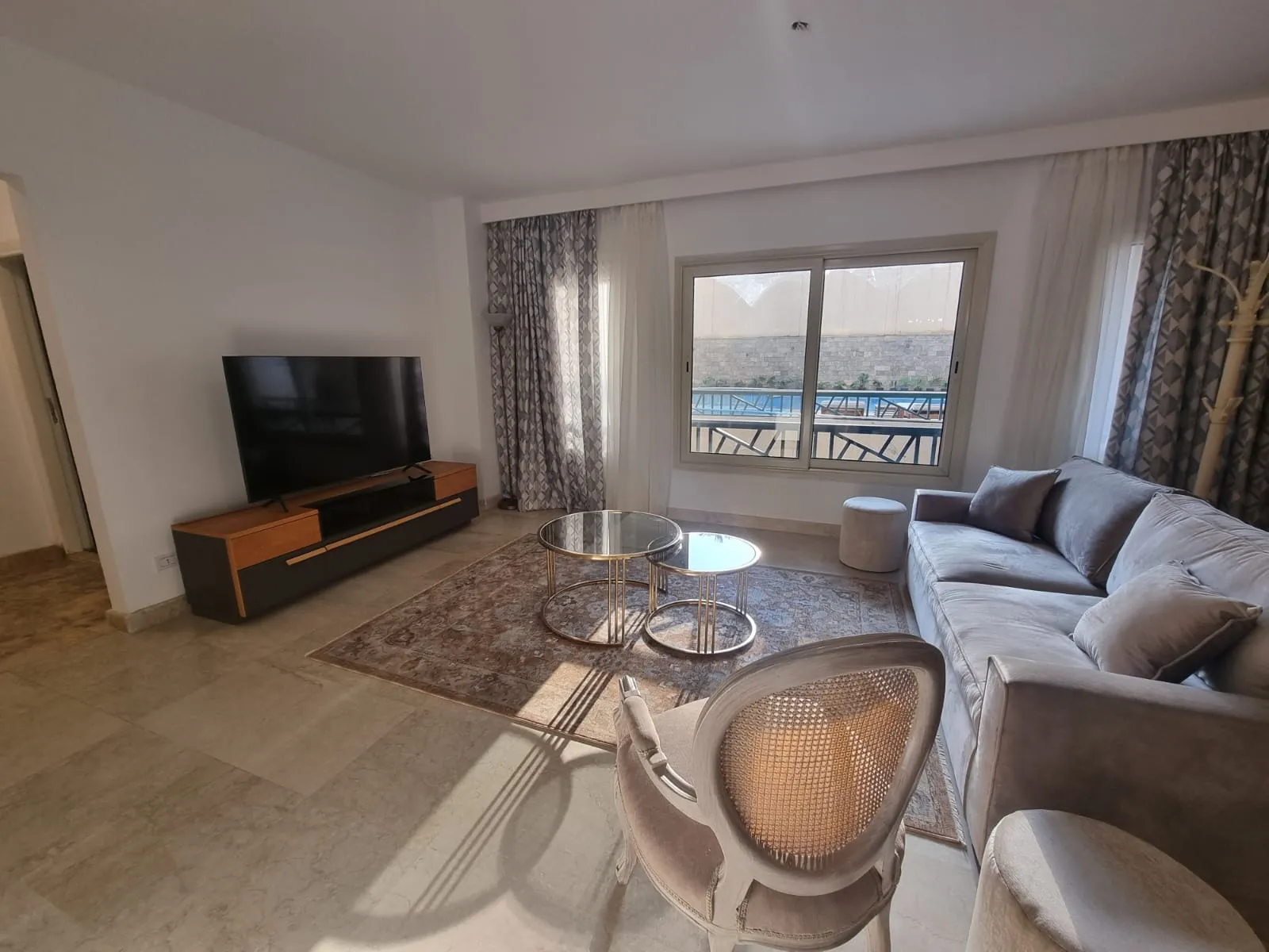 Ground Floors For Sale In Maadi Maadi Sarayat Area: 150 m² consists of 2 Bedrooms 3 Bathrooms Modern furnished 5 stars #5614