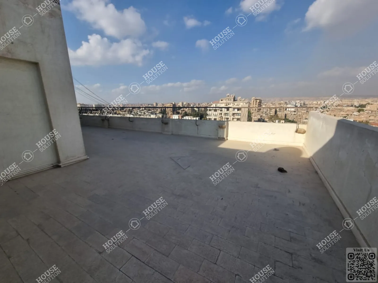 مصطبة	 @ رووف للبيع في المعادي دجله المعادي مساحة: 700 م² تتكون من 5 غرفة 3 حمام نصف مفروش 5 نجوم #5624-0