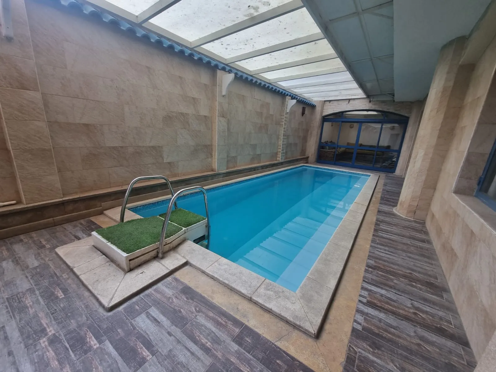 AMAZING GROUND FLOOR WITH PRIVATE SWIMMING POOL FOR SALE IN PRIME LOCATION OF SARAYAT EL MAADI CAIRO EGYPT  - #5661 - Semi furnished