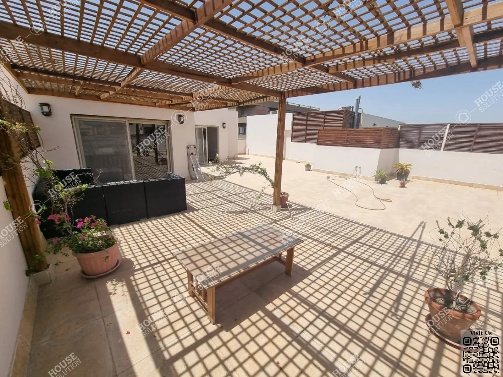 مصطبة	 @ رووف للإيجار في المعادي سرايات المعادي مساحة: 450 م² تتكون من 4 غرفة 4 حمام نصف مفروش 5 نجوم #5681-1