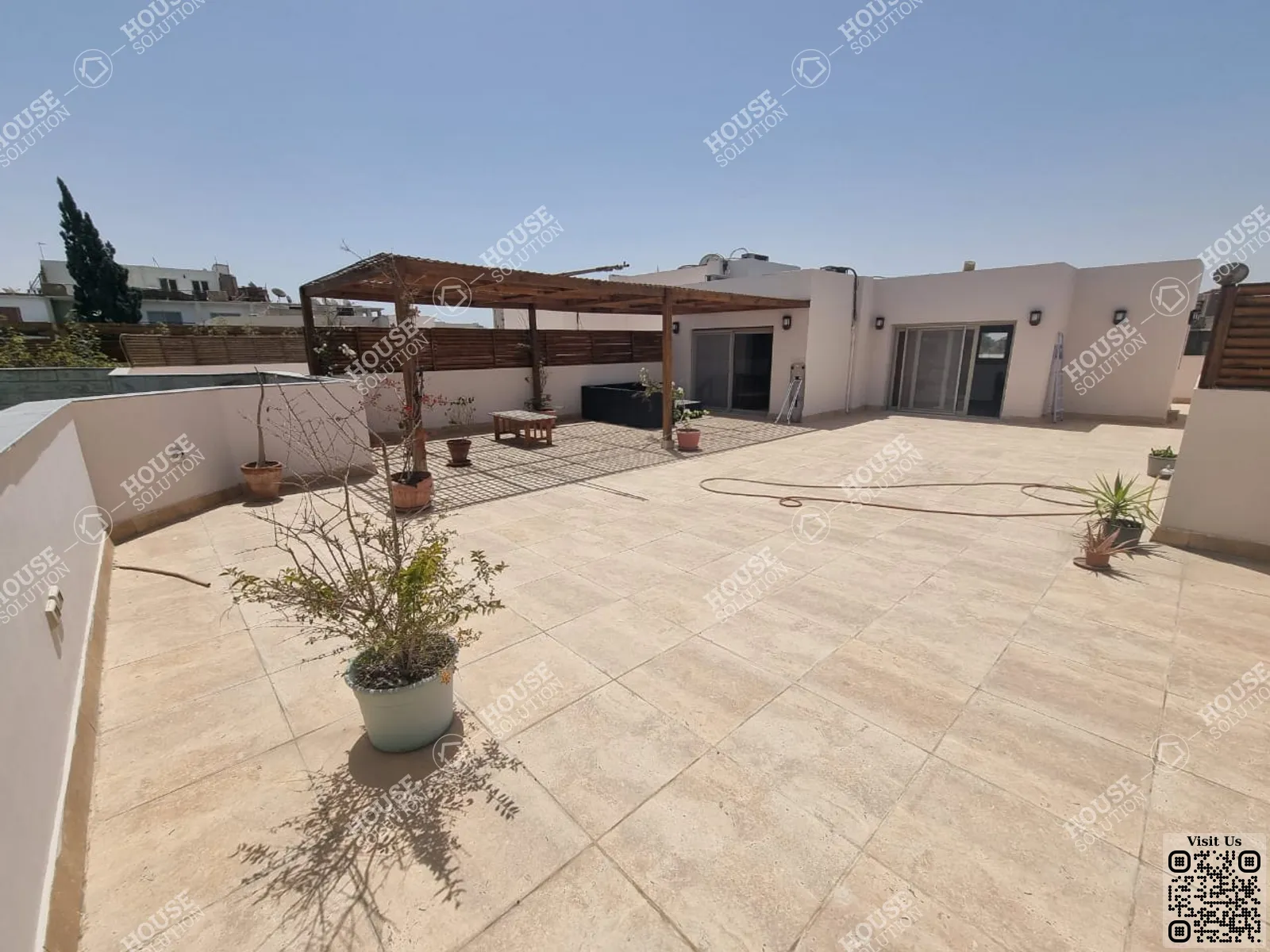 مصطبة	 @ رووف للإيجار في المعادي سرايات المعادي مساحة: 450 م² تتكون من 4 غرفة 4 حمام نصف مفروش 5 نجوم #5681-0