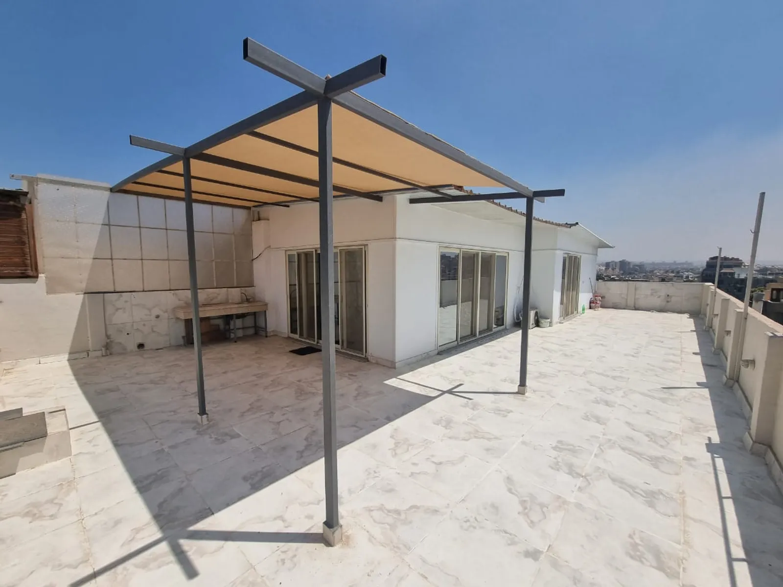 Studios For Sale In Maadi Maadi Sarayat Area: 150 m² consists of 1 Bedrooms 1 Bathrooms Modern furnished 5 stars #5700