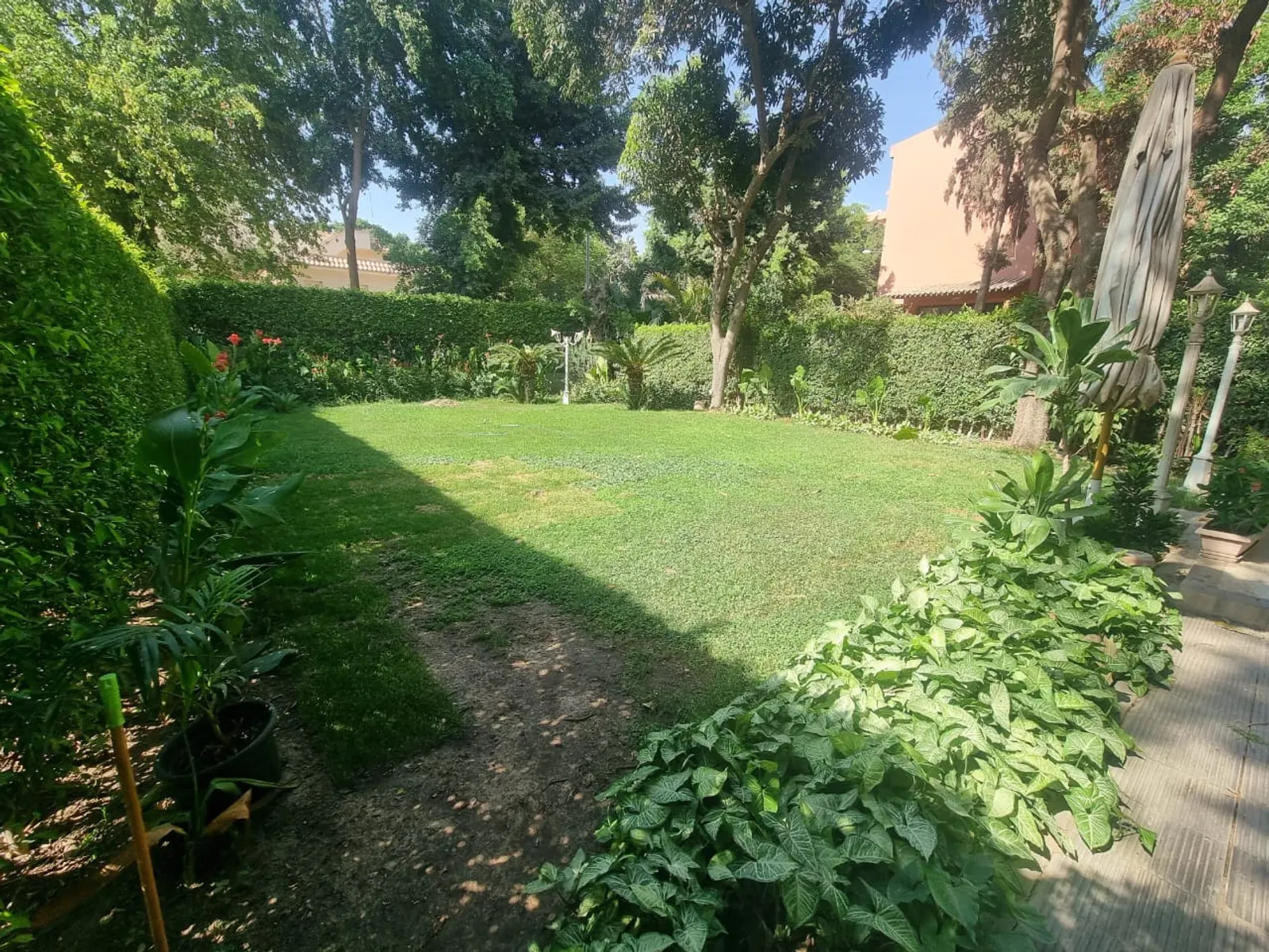 Ground Floors For Sale In Maadi Maadi Degla Area: 350 m² consists of 3 Bedrooms 4 Bathrooms Modern furnished 5 stars #5703