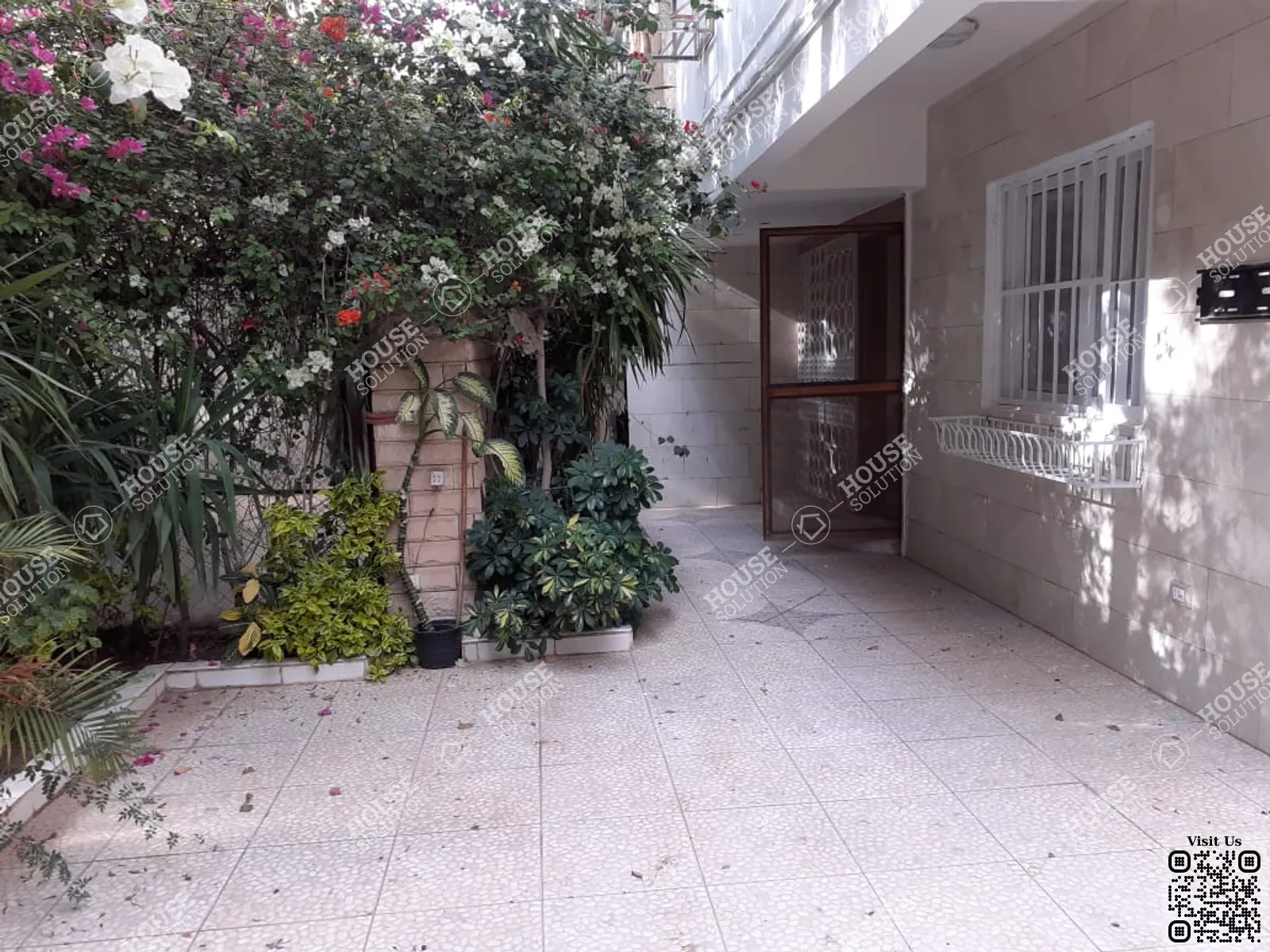 الدخول الخاص @ دور ارضي للإيجار في المعادي دجله المعادي مساحة: 180 م² تتكون من 3 غرفة 2 حمام نصف مفروش 4 نجوم #5741-2