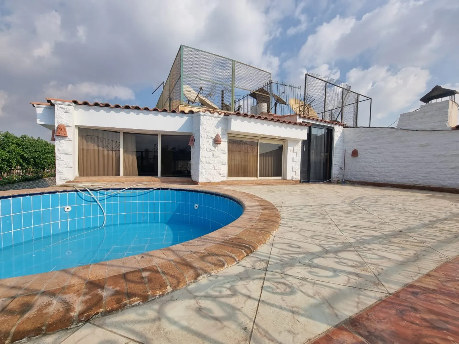 Penthouses For Sale In Maadi Maadi Sarayat Area: 475 m² consists of 4 Bedrooms 4 Bathrooms Modern furnished 5 stars #5783