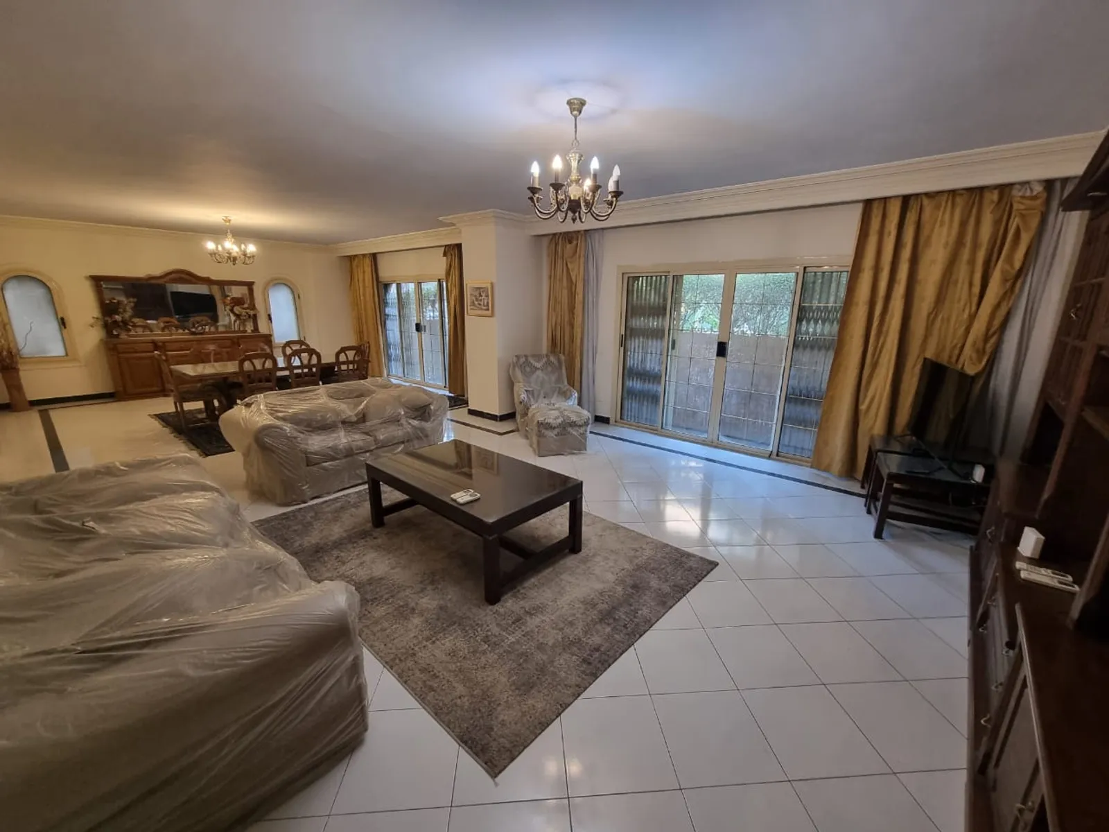 Ground Floors For Sale In Maadi Maadi Degla Area: 221 m² consists of 3 Bedrooms 4 Bathrooms Furnished 4 stars #5794