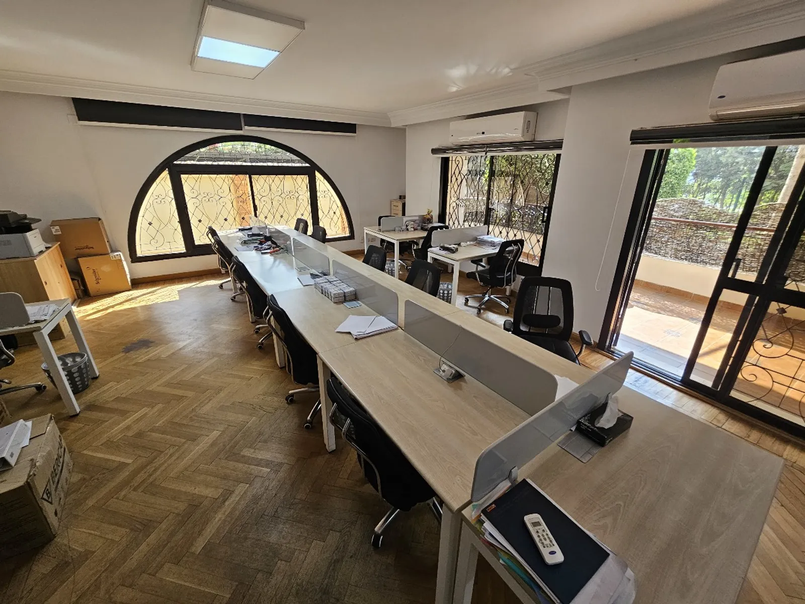 مقرات اداريه للبيع في المعادي سرايات المعادي مساحة: 300 م² تتكون من 4 غرفة 3 حمام نصف مفروش 5 نجوم #5798