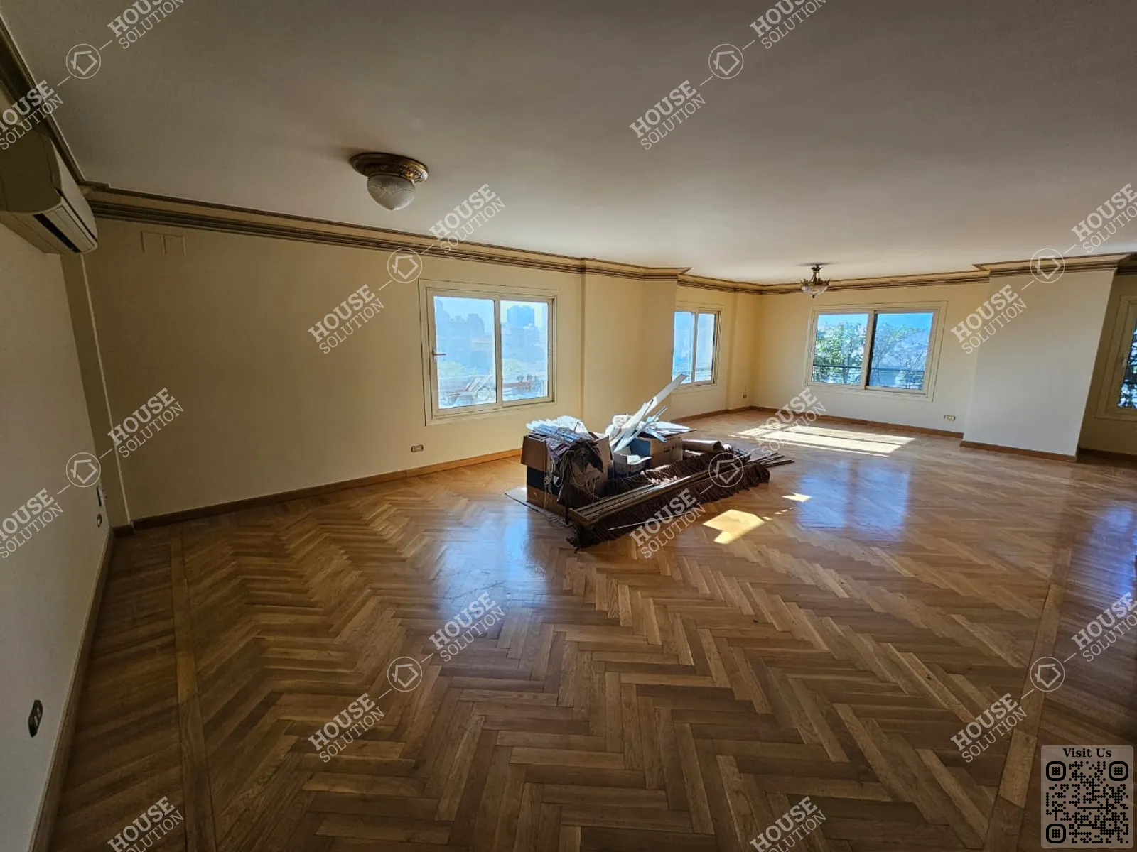 غرفة الاستقبال	 @ شقق للإيجار في المعادي سرايات المعادي مساحة: 280 م² تتكون من 4 غرفة 3 حمام نصف مفروش 5 نجوم #5807-0