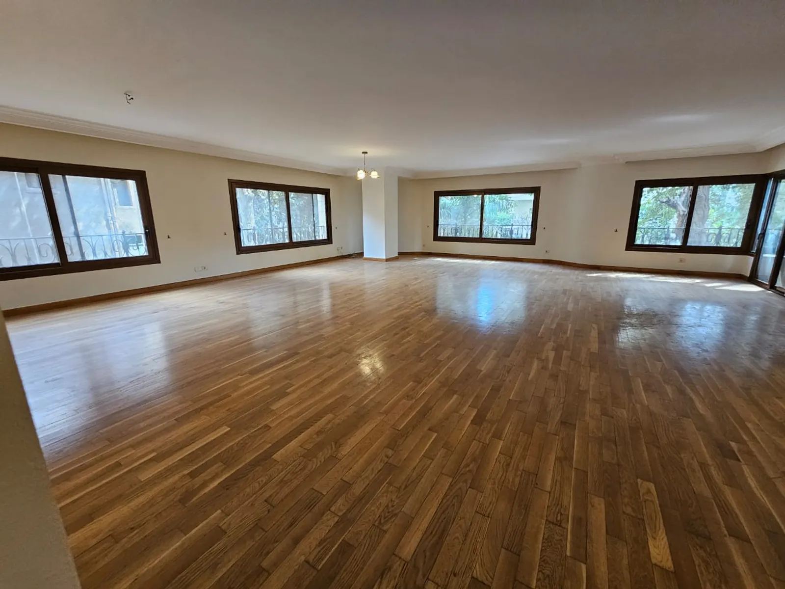 Apartments For Sale In Maadi Maadi Sarayat Area: 350 m² consists of 5 Bedrooms 4 Bathrooms Semi furnished 5 stars #5877