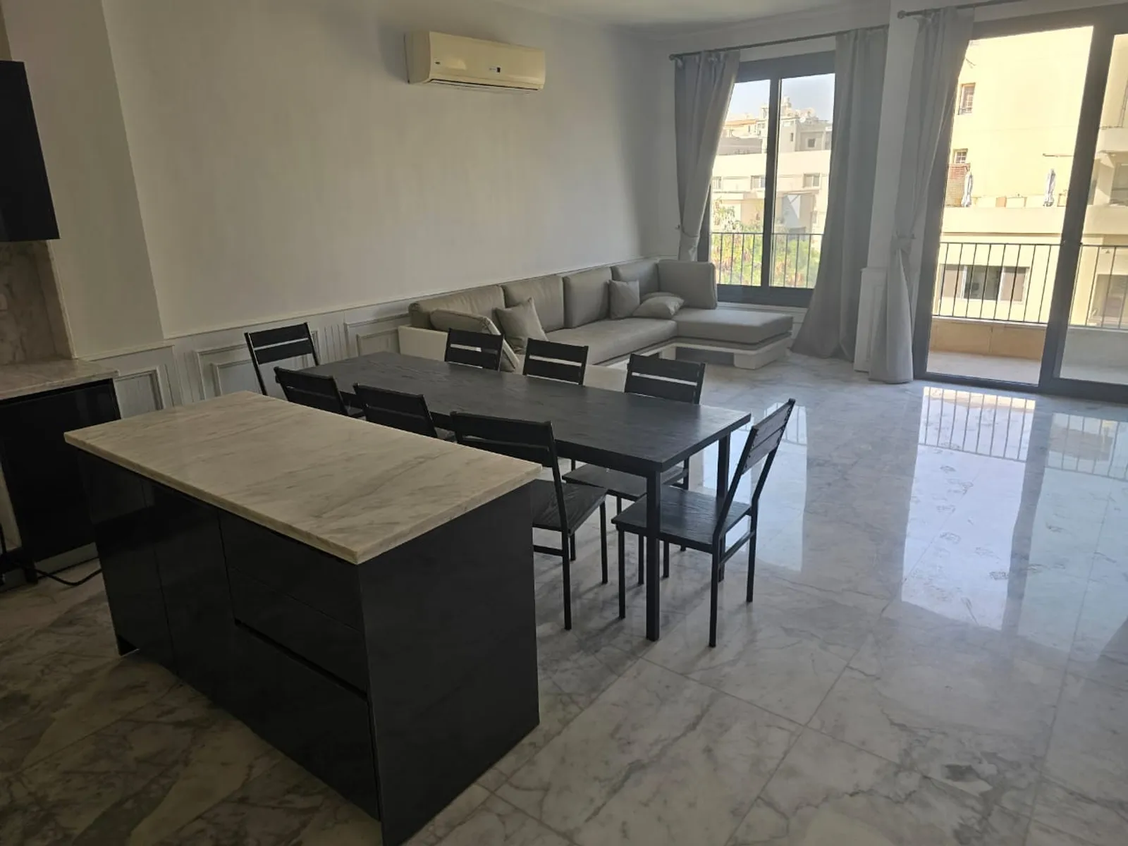 شقق للبيع في المعادي سرايات المعادي مساحة: 165 م² تتكون من 3 غرفة 3 حمام مفروش مودرن 5 نجوم #5915