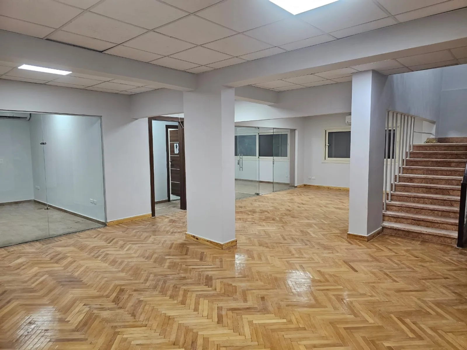 مقرات اداريه للبيع في المعادي سرايات المعادي مساحة: 330 م² تتكون من 3 غرفة 3 حمام نصف مفروش 5 نجوم #5943