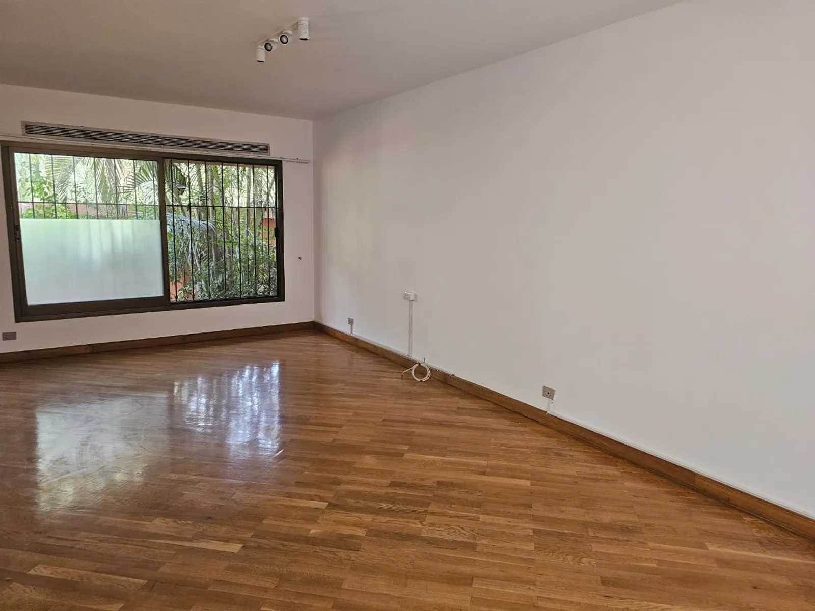 RECEPTION  @ Villas For Rent In Maadi Maadi Degla Area: 600 m² consists of 5 Bedrooms 4 Bathrooms Semi furnished 5 stars #5956-1