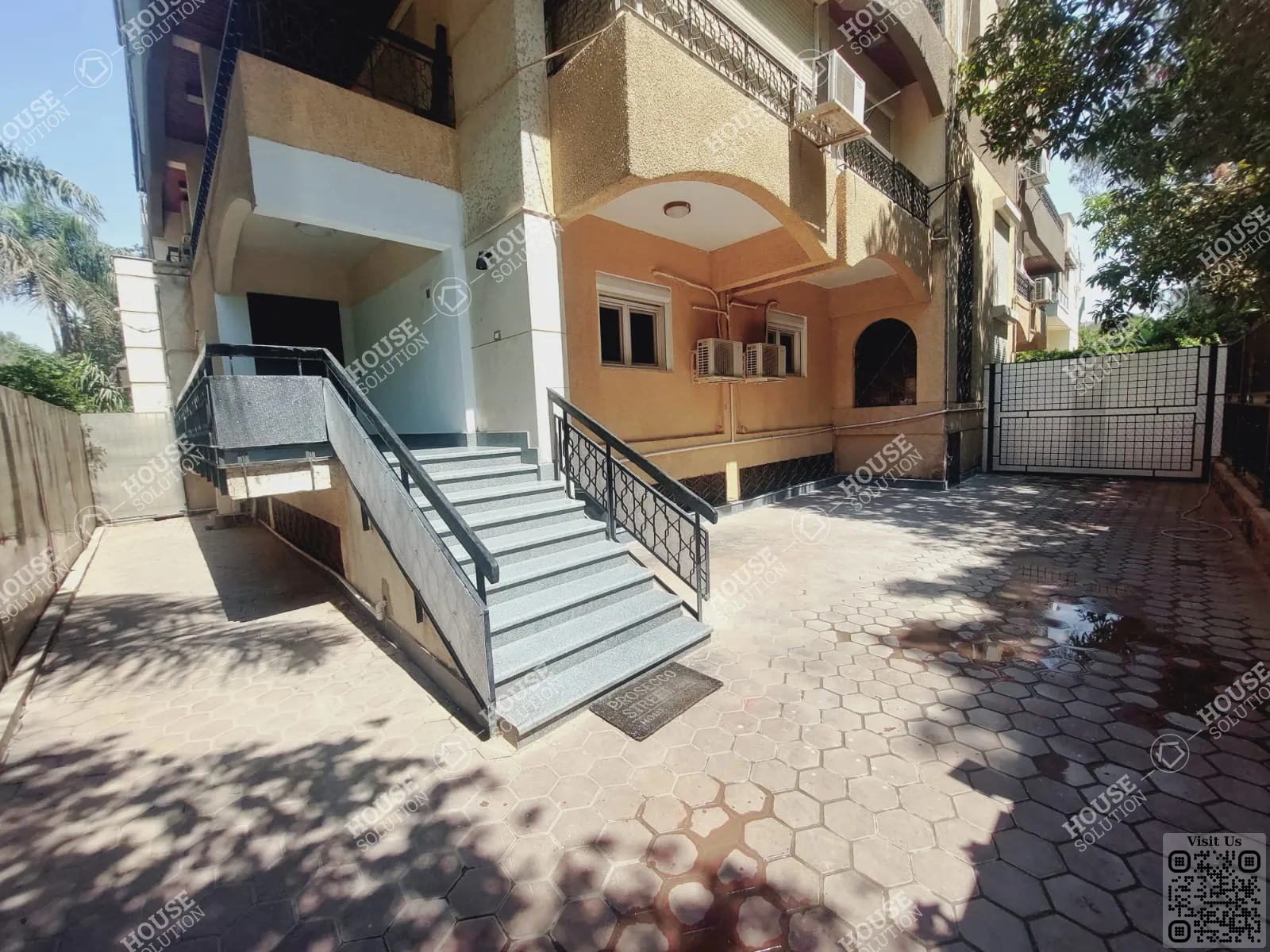 الدخول الخاص @ دور ارضي للإيجار في المعادي سرايات المعادي مساحة: 230 م² تتكون من 2 غرفة 2 حمام مفروش مودرن 5 نجوم #5967-0