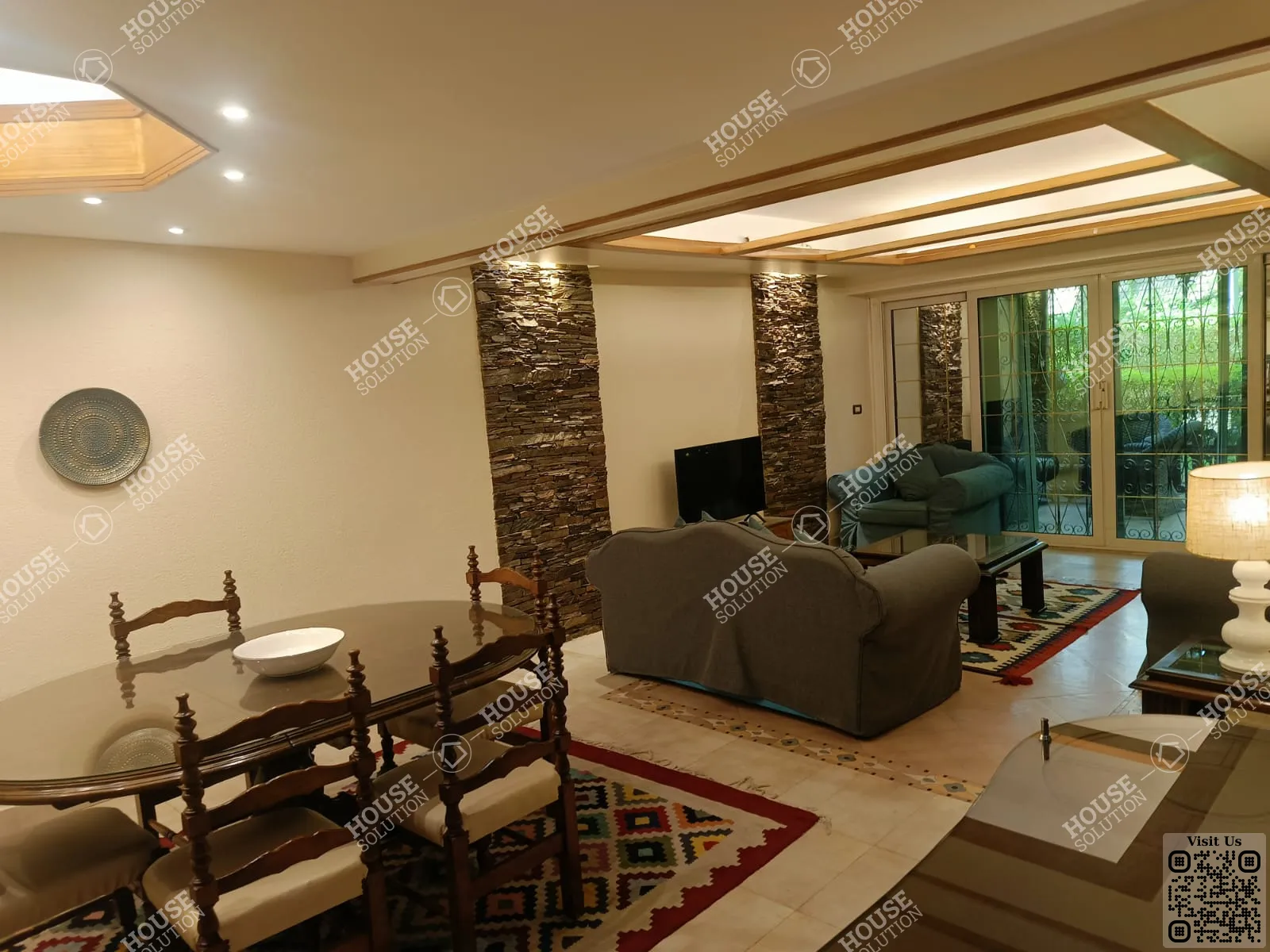 غرفة الاستقبال	 @ دور ارضي للإيجار في المعادي سرايات المعادي مساحة: 150 م² تتكون من 2 غرفة 2 حمام مفروش 5 نجوم #5996-1