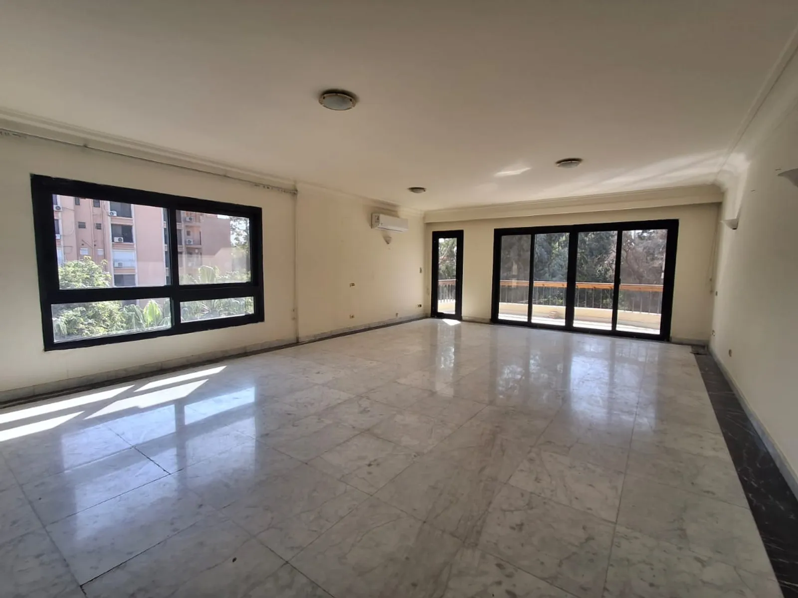 Apartments For Sale In Maadi Maadi Sarayat Area: 200 m² consists of 4 Bedrooms 3 Bathrooms Semi furnished 5 stars #6025