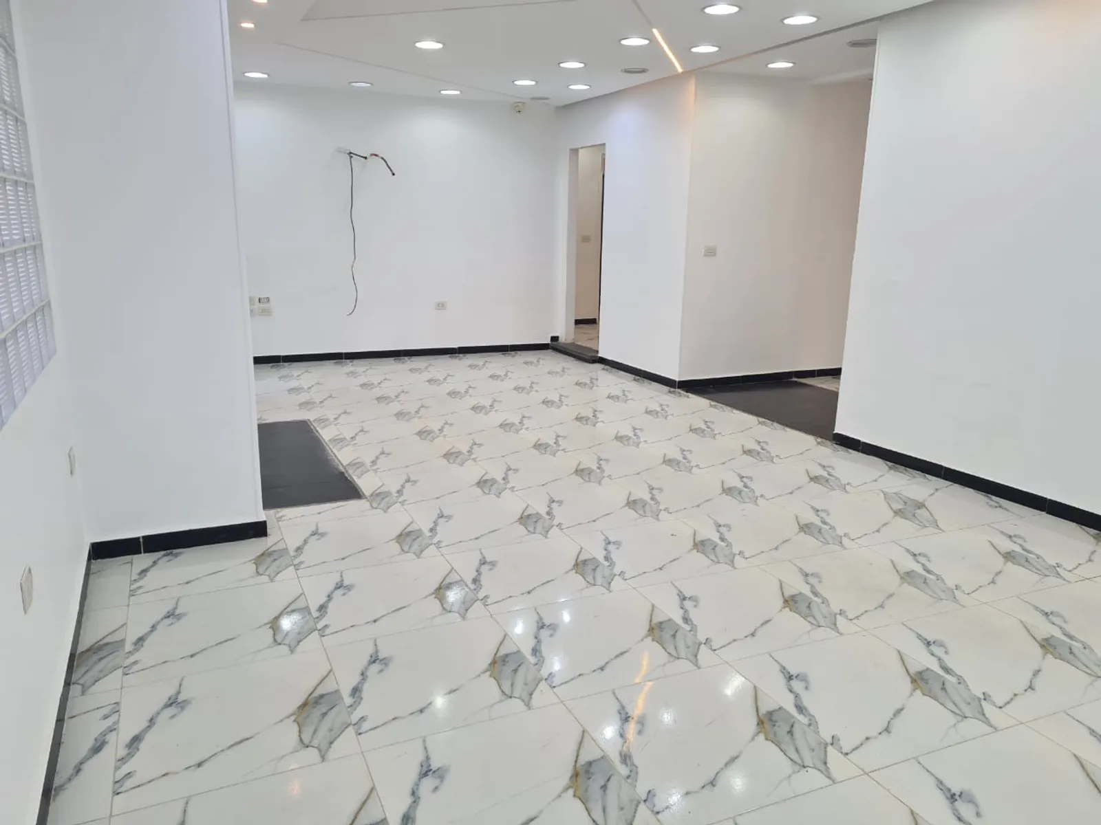 مقرات اداريه للبيع في المعادي سرايات المعادي مساحة: 200 م² تتكون من 3 غرفة 3 حمام متشطب 5 نجوم #6068