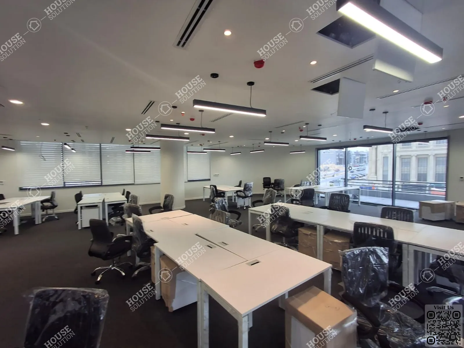 Open Space Area @ Office spaces For Rent In New Cairo 90 street Area: 400 m² consists of 8 Bedrooms 4 Bathrooms Furnished 5 stars #6082-0