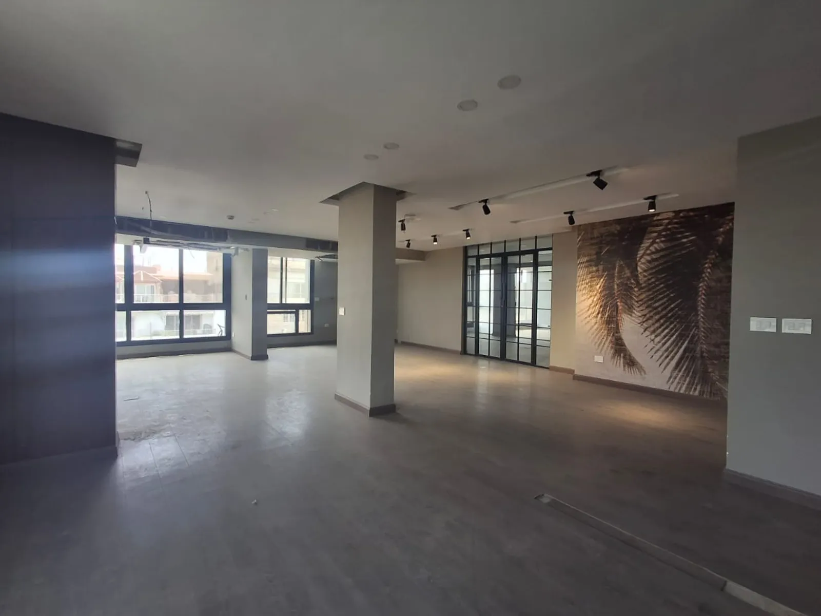 Office spaces For Sale In Maadi Maadi Degla Area: 550 m² consists of 7 Bedrooms 5 Bathrooms Finished 5 stars #6143